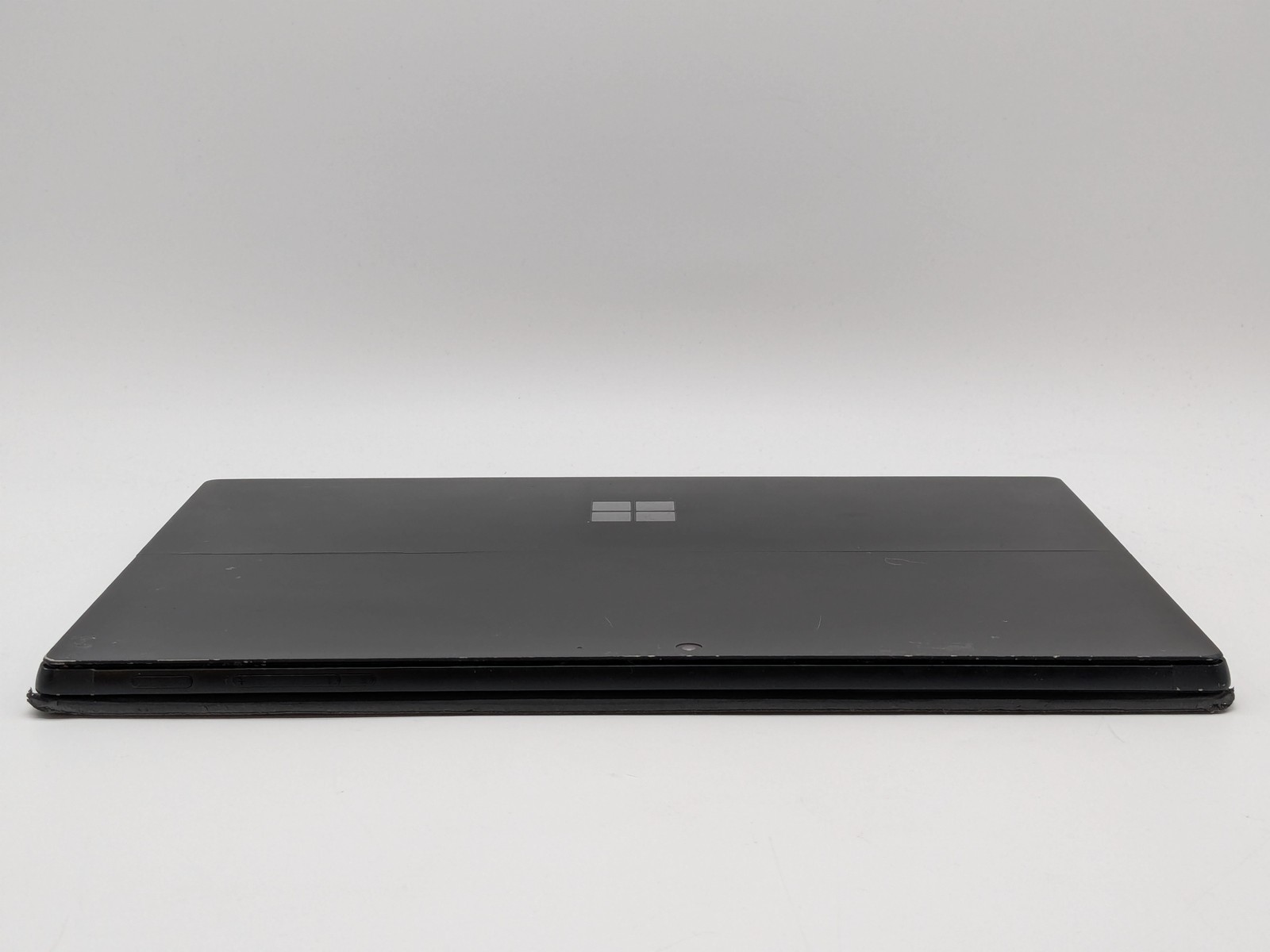 Microsoft Surface Pro 7+12″ 2736 x 1824 Touch I7-1165G7 16GB Palmrest *READ*