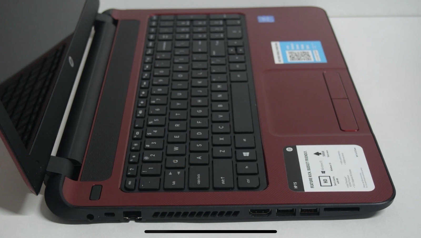 HP Notebook 15-f272wm 15.6″ (500GB HDD, Intel Pentium, 2.16GHz, 4GB) Laptop