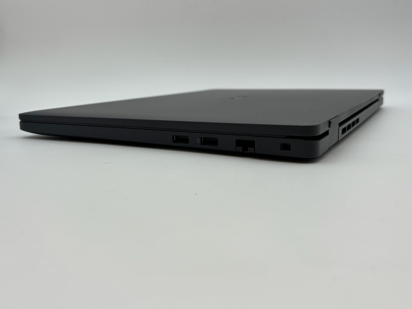 Dell Pro 16 PC16250 16″ 512 GB SSD 16 GB RAM Intel Core 7 150U Windows 11 Pro