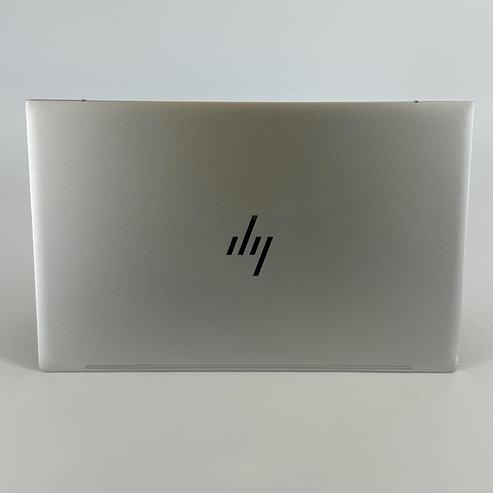 HP Envy 13 Silver FHD TOUCH i5-1135G7 2.40GHz 16GB 512GB SSD Good -LCD Bleed