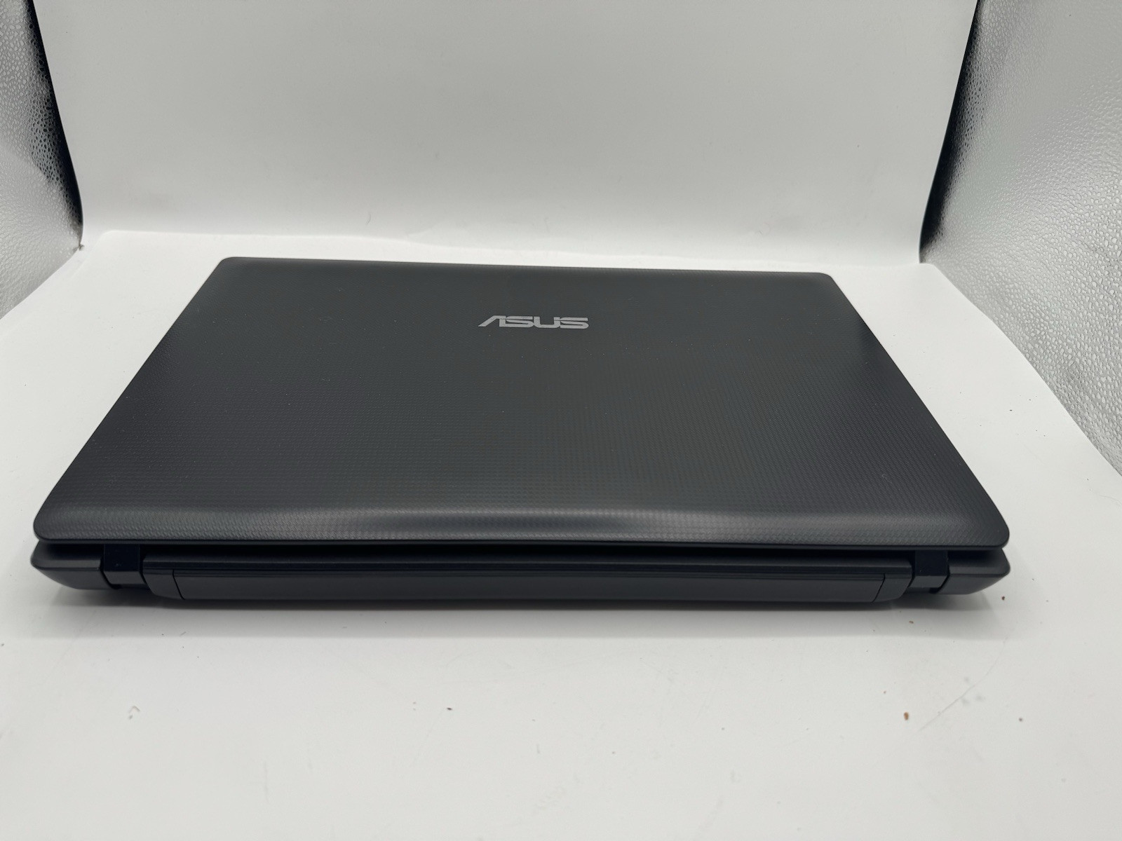 Lot Of 2 Laptops Toshiba Satellite A105-S2081 & ASUS X54C Powers On Locked