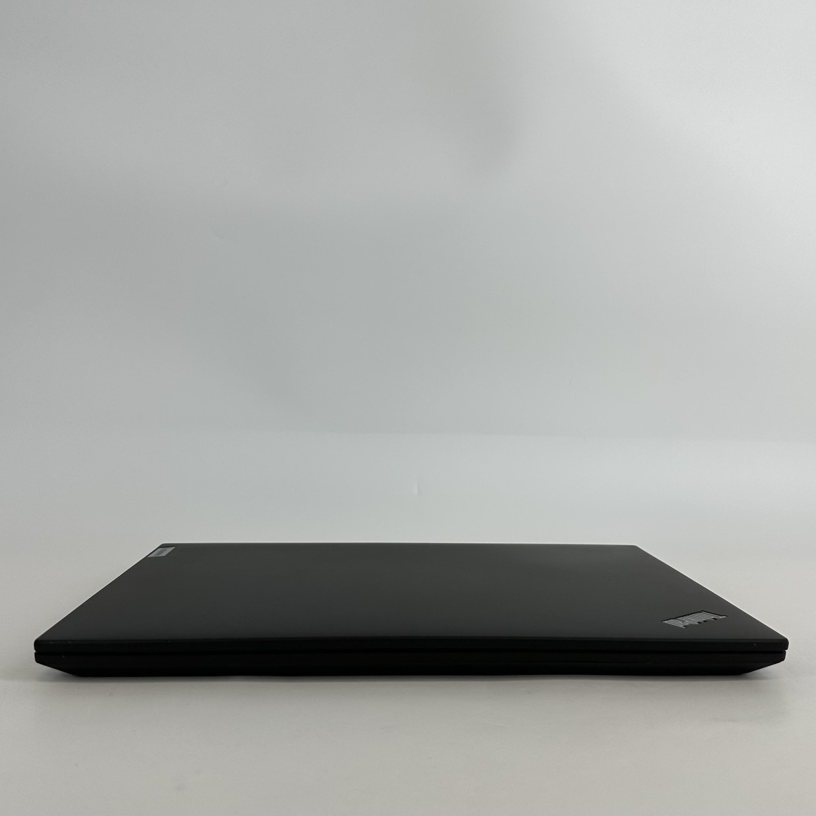 Lenovo ThinkPad T16 Gen 1 Gray FHD+ 2.9 GHz Ryzen 5 PRO 6650U 16GB 1TB SSD Good