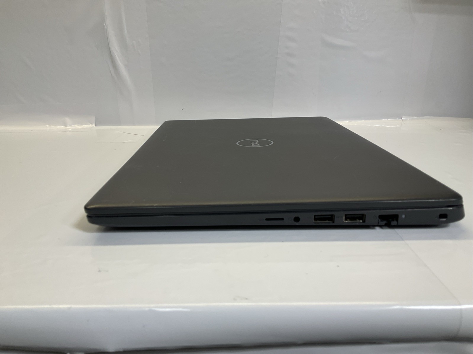 Dell Latitude 3510/ 15.6-inch/ i5-10th Gen/ 16GB RAM/ 256GB SSD/FHD/W11/AC/127F
