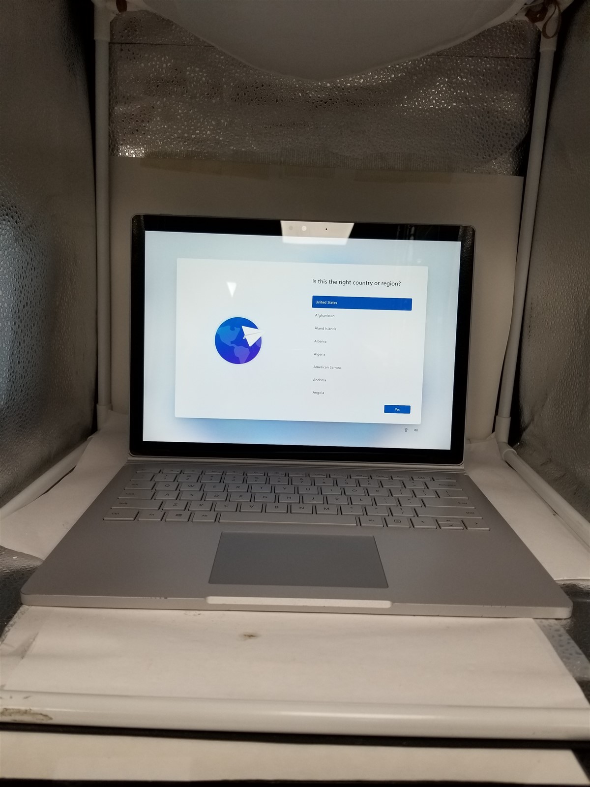 Microsoft Surface Book 2 Core i7 13.5″ 16GB/512GB Silver Reduced Price VW6300
