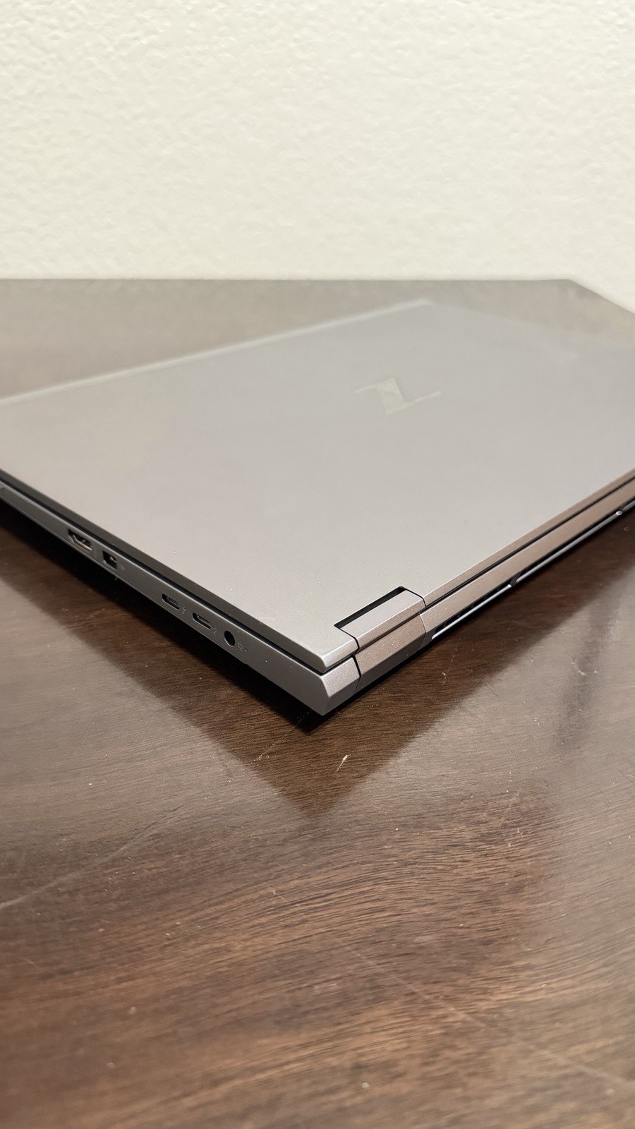 HP Zbook Fury 15 G7 15.6″ 1080p i7-10850H 16GB Ram 700GB SSD NVIDIA T2000 Max-Q