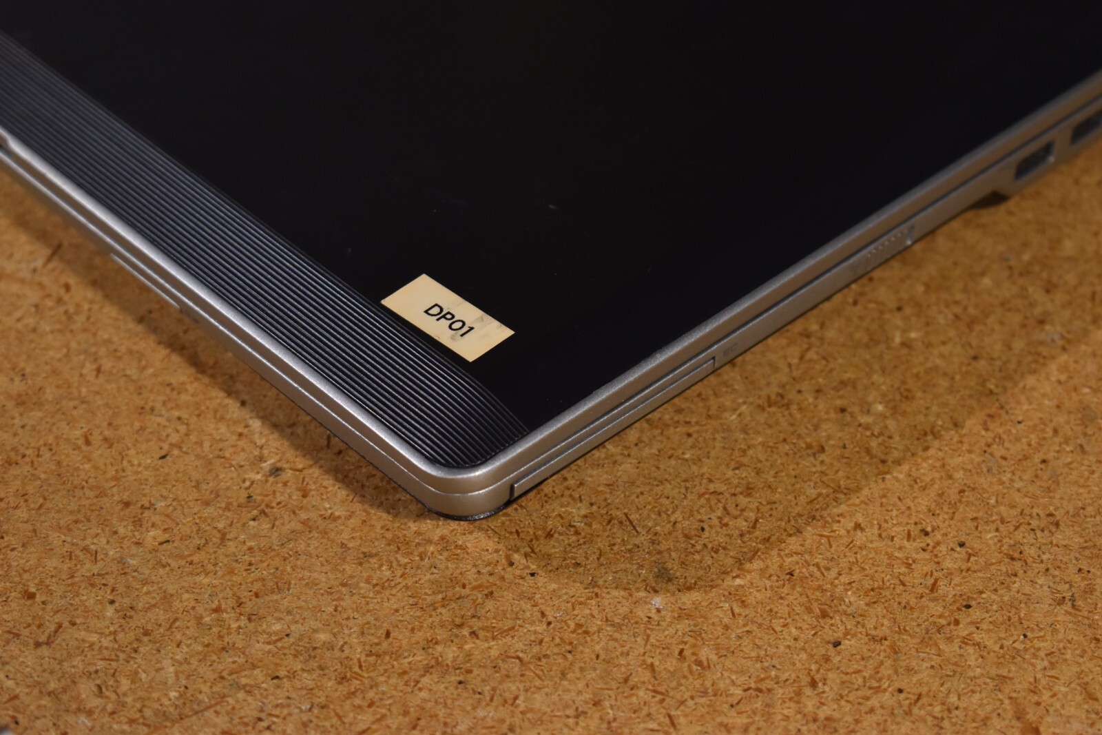 Dell Latitude E6430 Intel Core i5-3320M 4GB RAM 256GB SSD Windows 7 Pro 64-bit
