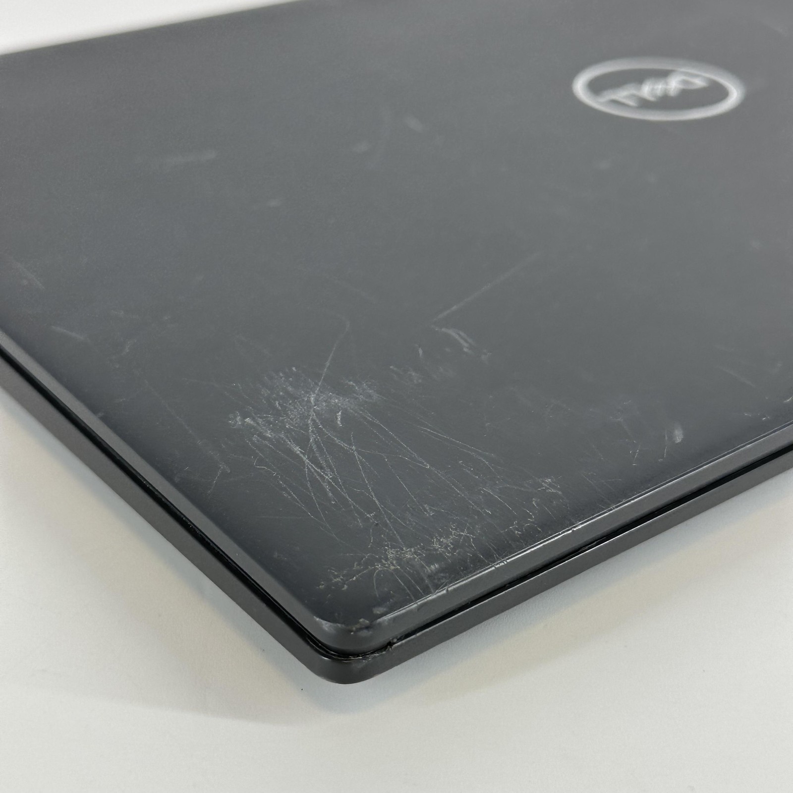Dell Latitude 3510 15.6 Gray FHD i7-10510U 1.80GHz 16GB 256GB SSD Good