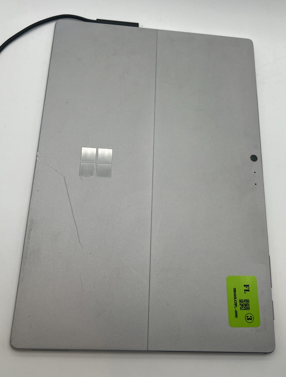 Microsoft Surface Pro 5 Core m3-7Y30 @1.0GHz Ram:4.0GB/128GB GOOD CONDITION