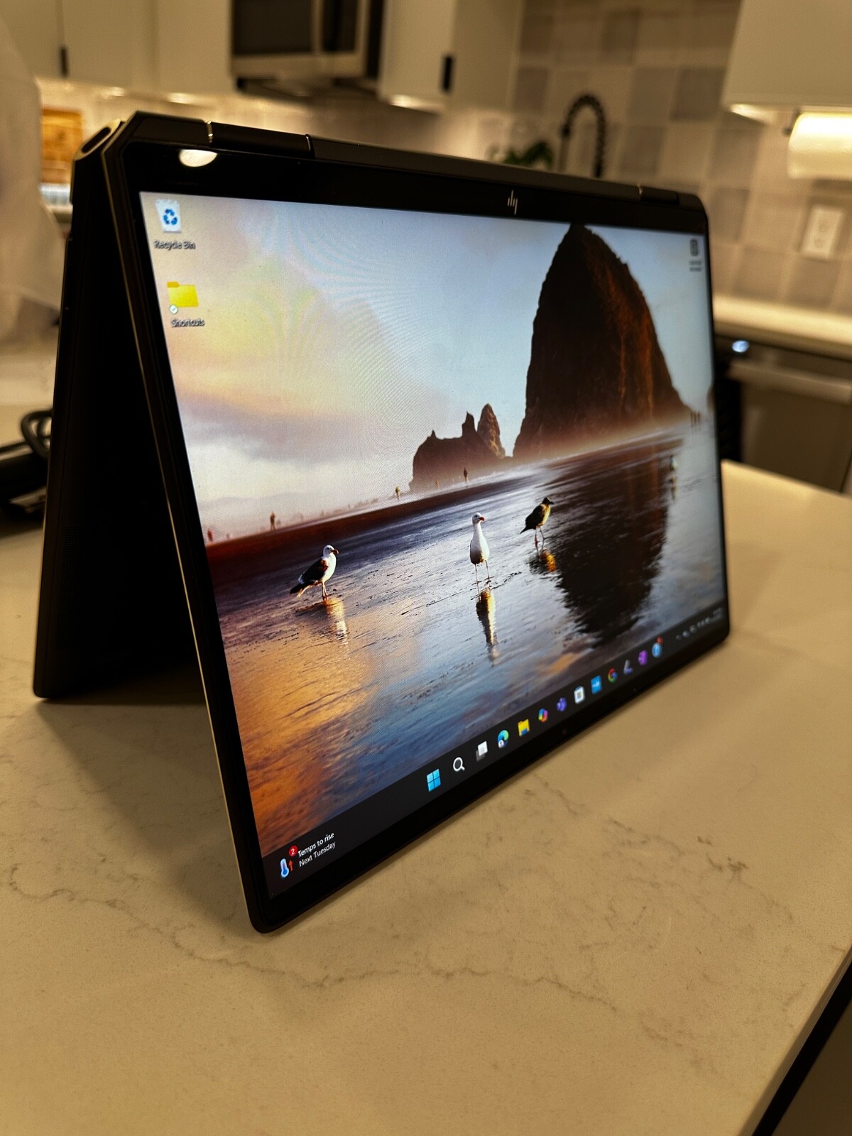 hp spectre x360 2-in-1 laptop 13 inch Midnight Black 512GB SSD 16GB RAM