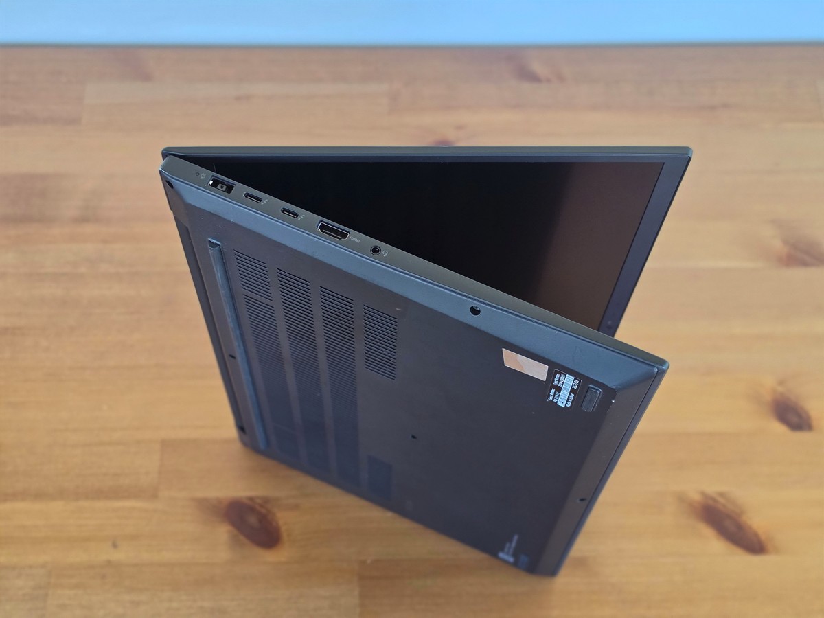 Lenovo ThinkPad P1 Gen 4 i7-11850H 16GB 16″ 2560×1600 NVIDIA RTX 3080 1TB SSD