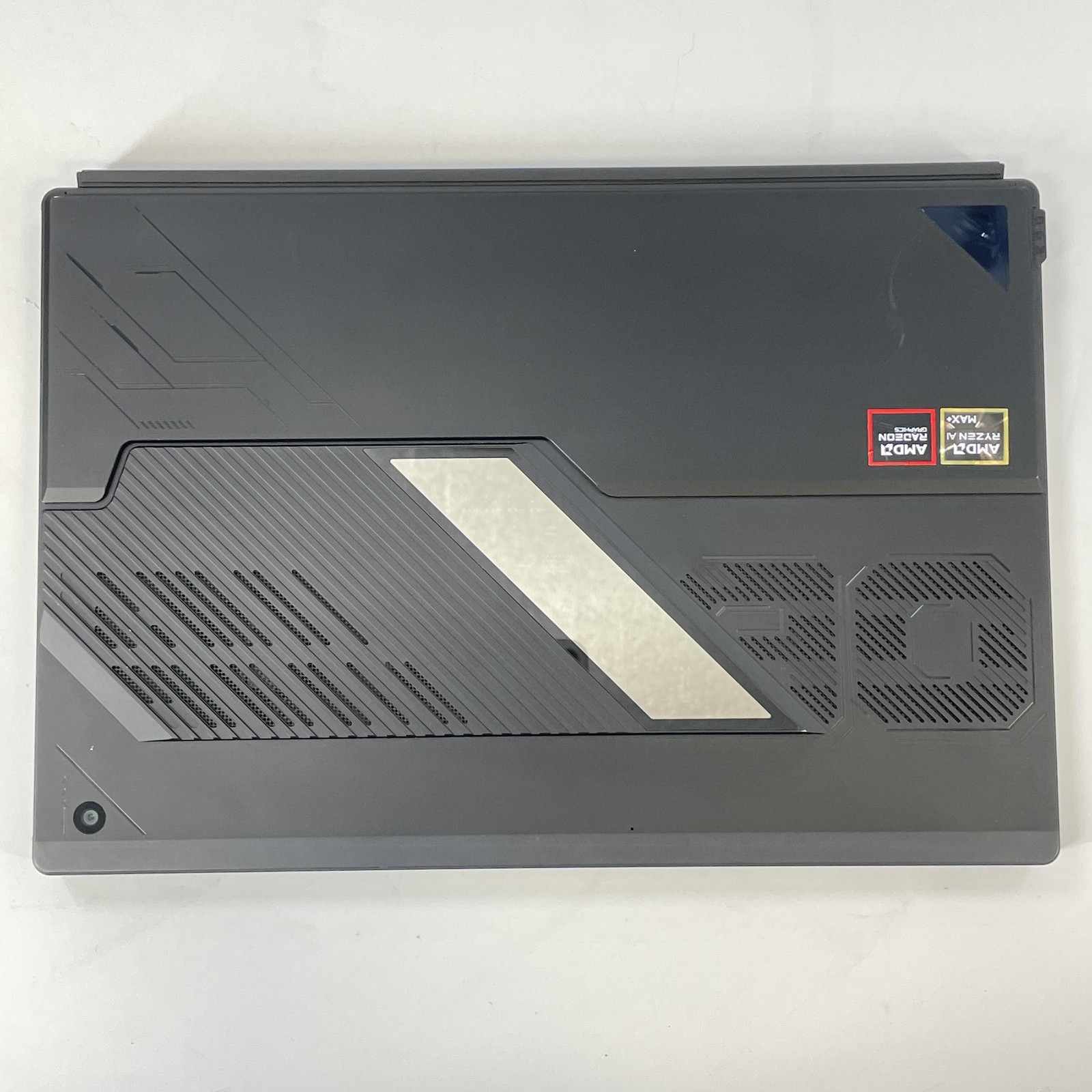 Asus ROG Flow Z13 GZ302 180Hz QHD+ TOUCH 3.0 GHz RYZEN AI MAX+ 395 32GB 1TB SSD