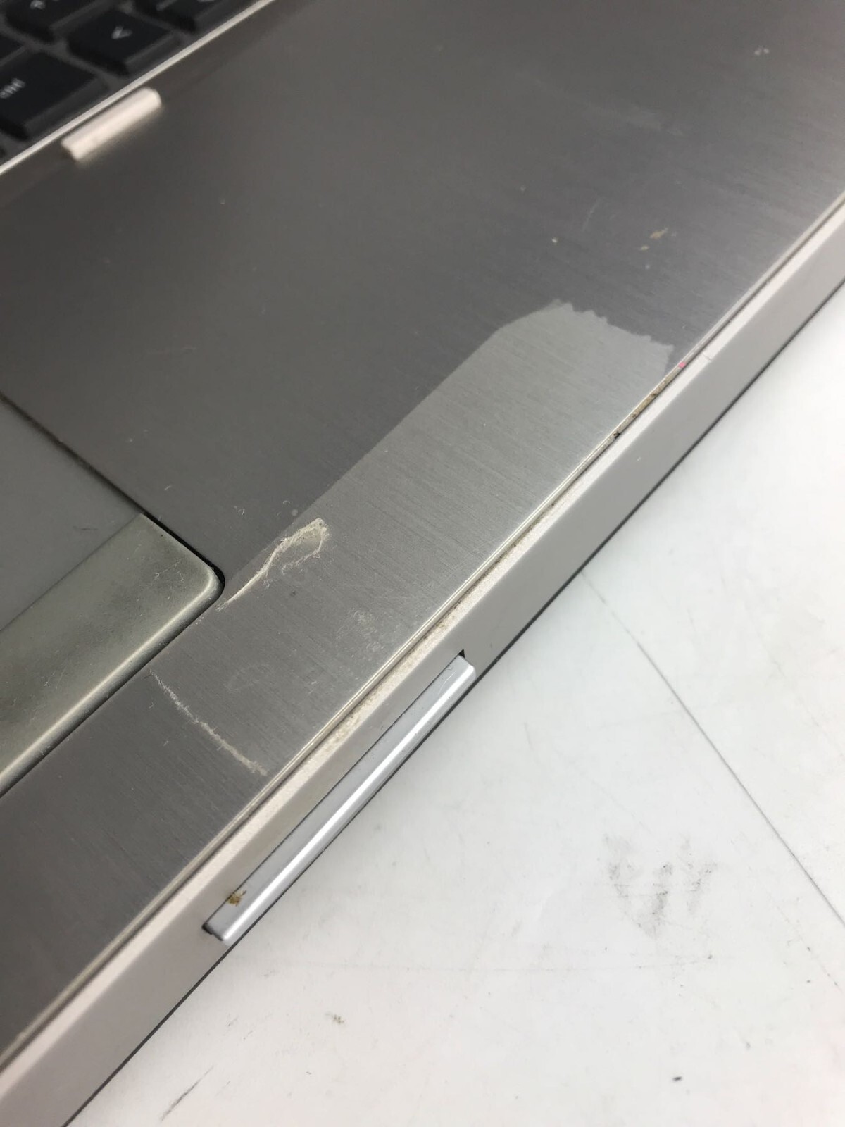 HP Elitebook 8570p Core i7-3740QM 2.70GHz 8GB NO HDD Laptop (READ description)
