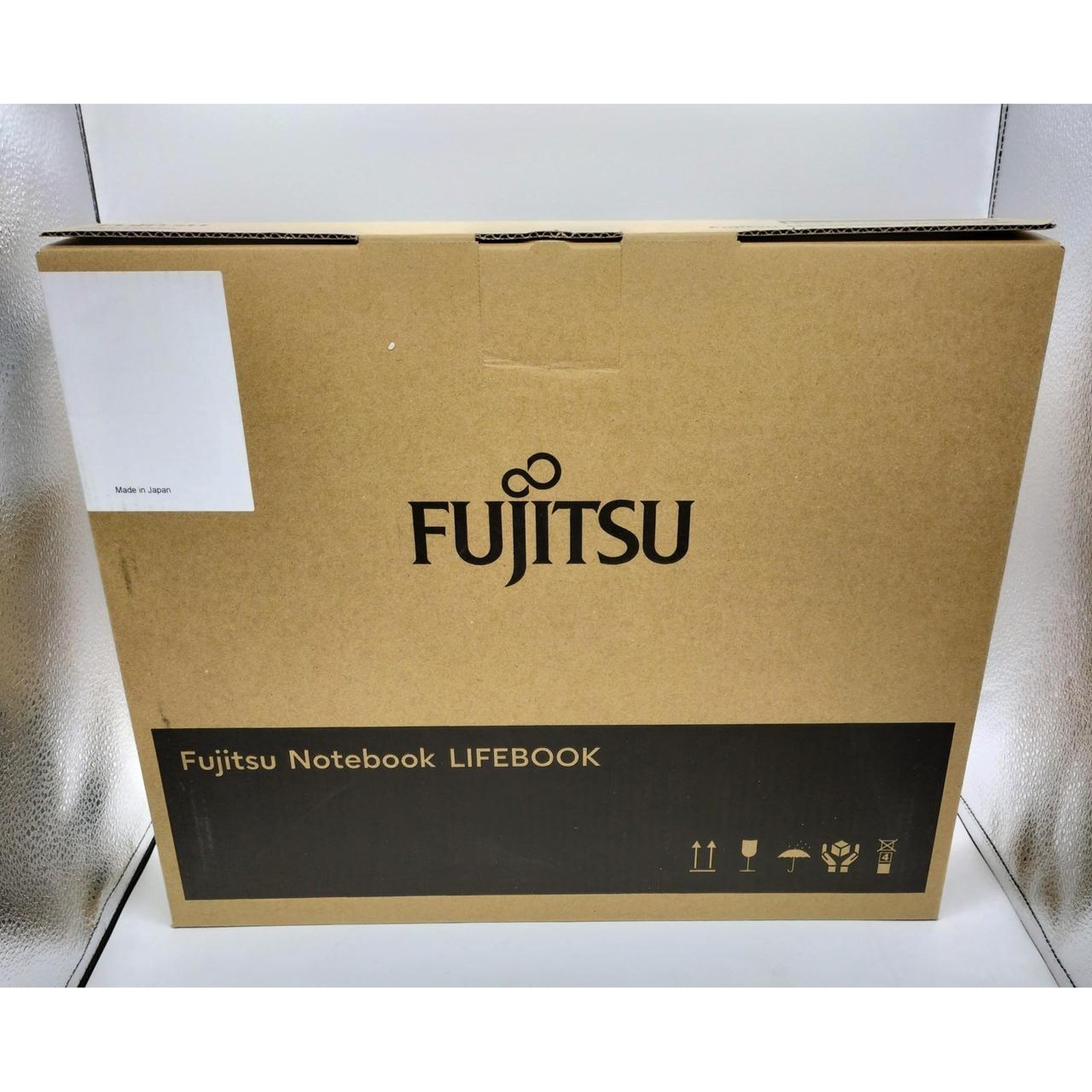 FUJITSU LIFEBOOK A5515/TX 15.6″ Core 5 120U 8GB 256GB SSD Windows 11 Pro Laptop