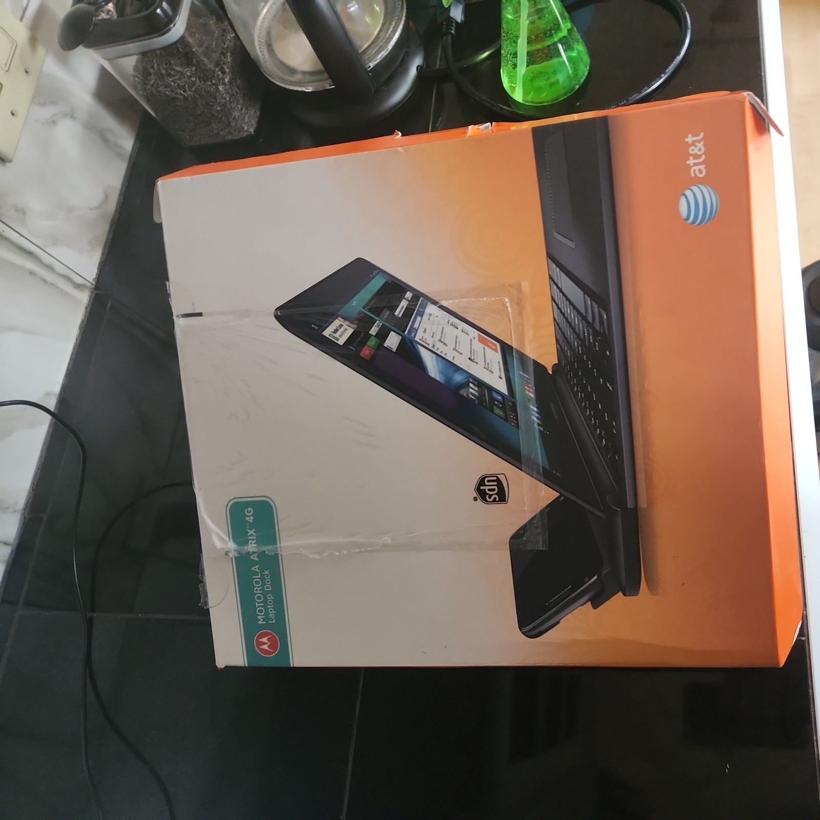 MOTOROLA ATRIX 4G LAPTOP MOBILE PHONE DOCK SJYN0737A STURDY LIGHTWEIGHT(box 1)