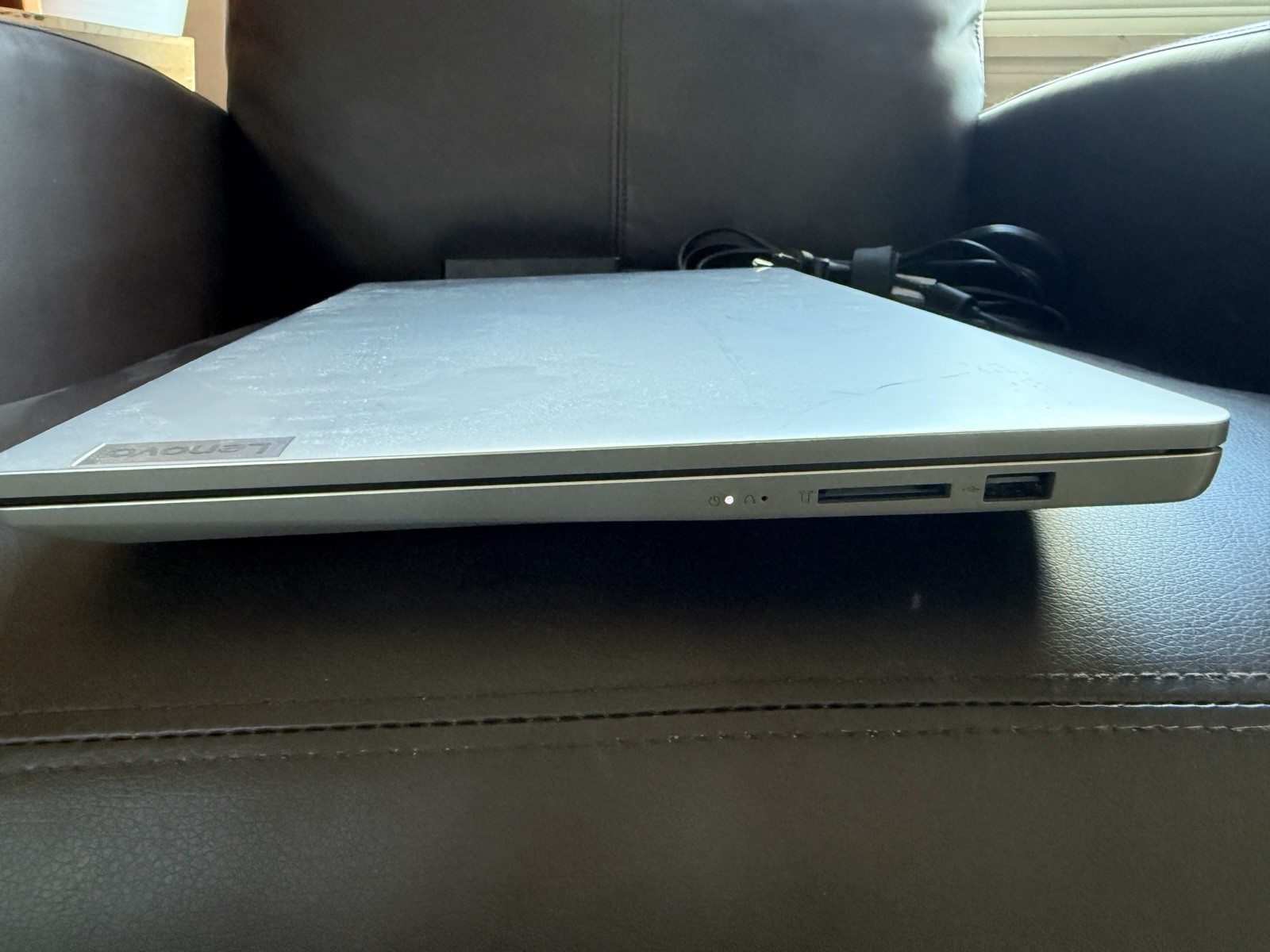 Lenovo IdeaPad 1 15AMN7 15.6″ (128GB SSD, AMD Athlon Silver 7120U, 3.50 GHz,…