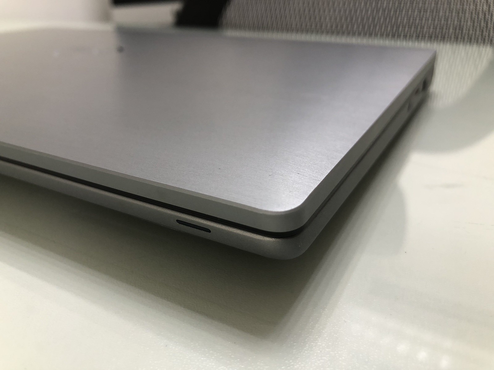 Dell Latitude 7400 i7 8th Gen 16GB RAM 256GB SSD Touchscreen Fingerprint FHD