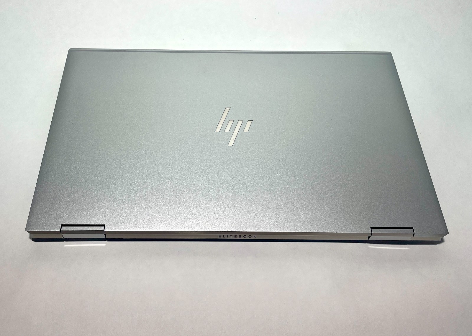 HP EliteBook x360 1040 G7 14″ 16GB / 256GB, Intel i5, 1.7 GHz, w/ Adptr + Stylus