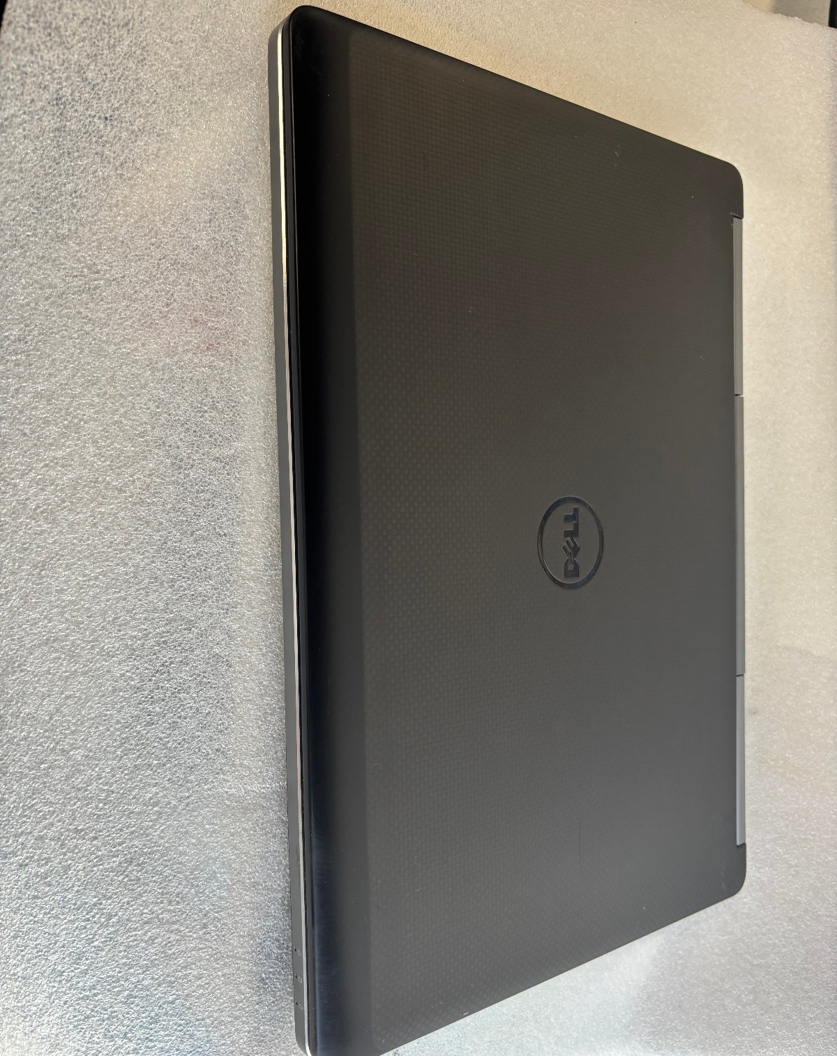 DELL PRECISION 7520 i5-8400H 2.5GHZ RAM 16GB NVME 512GB NVIDIA P3200 BLUETOOTH
