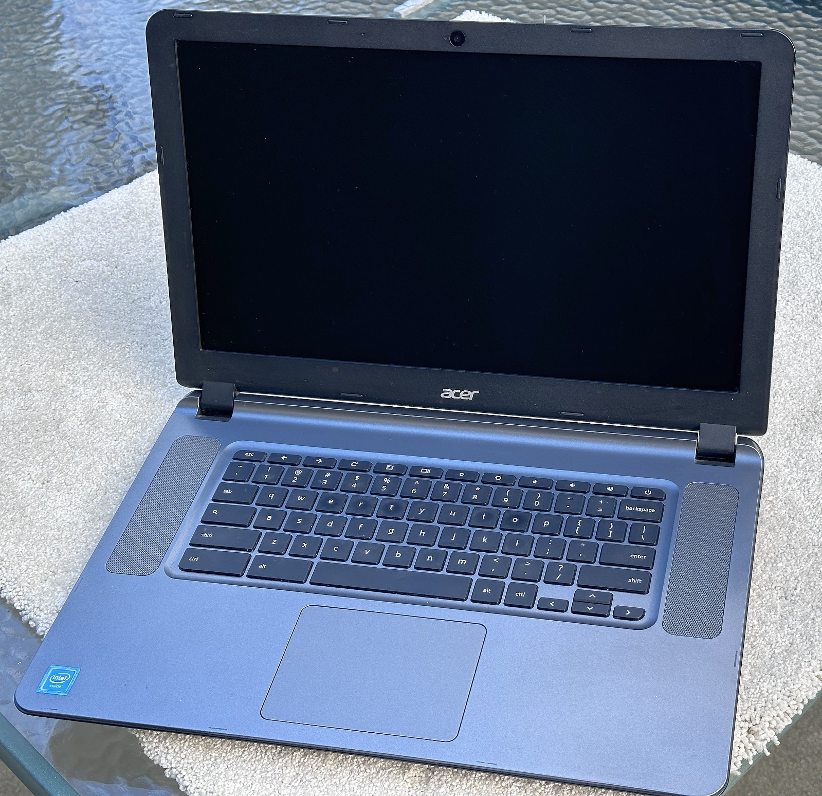 Acer Chromebook CB3-531-C4A5 in very nice Condition. includes power adapter.