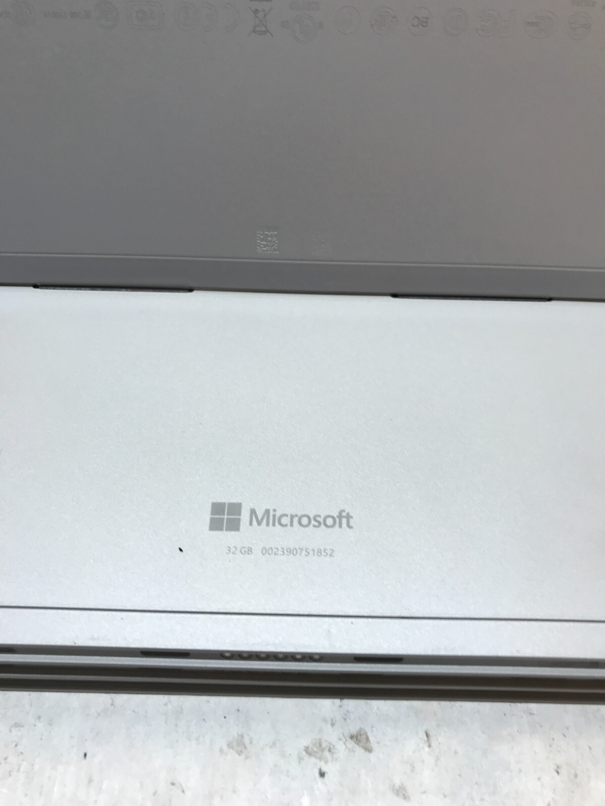 Lot of 3 Microsoft Surface 3 1645 12″ Intel Atom 4GB 32GB UNTESTED For Parts -DW