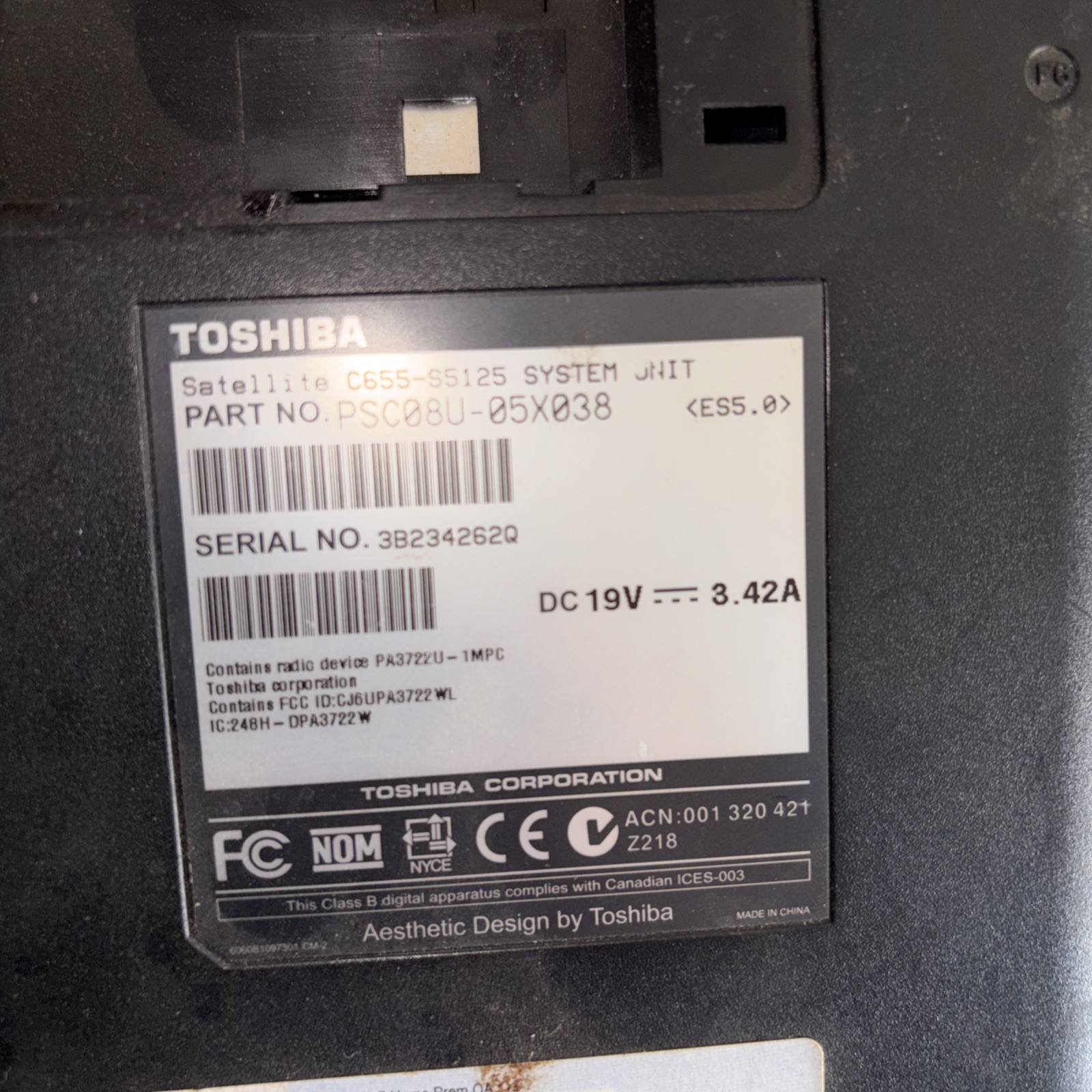 Toshiba Satellite C655-S5125 FOR PARTS.