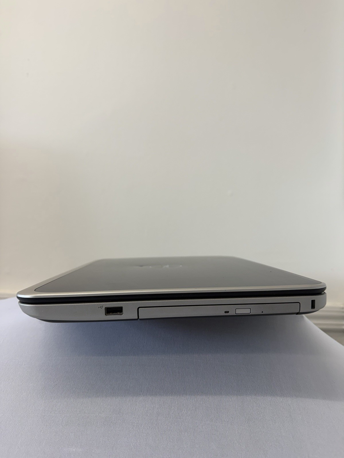 Dell Inspiron 5537 Laptop – Good Screen – Intel i7-4500U – Read Des