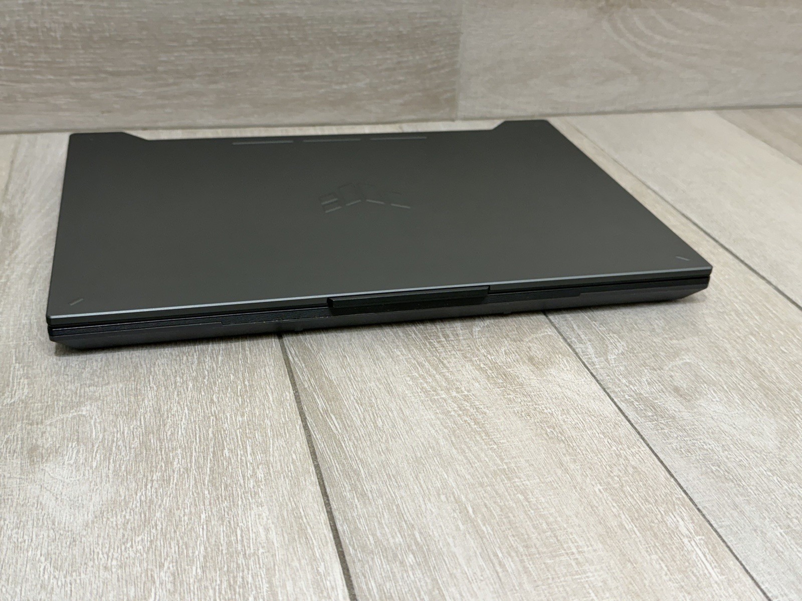 ASUS TUF Gaming A15 FA507XU 15.6″ Ryzen 9 7940HS RTX 4050 8GB RAM 512GB SSD
