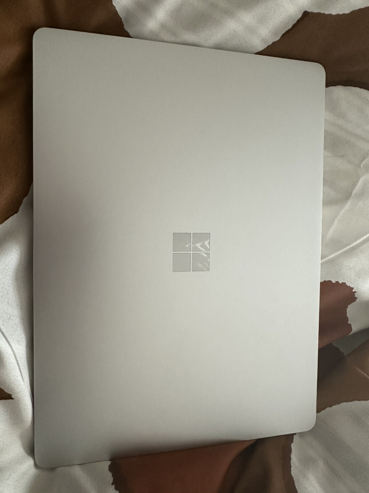 Microsoft Surface Go 12.4″ (256GB SSD, Intel Core i5 10th Gen.,3.60 GHz
