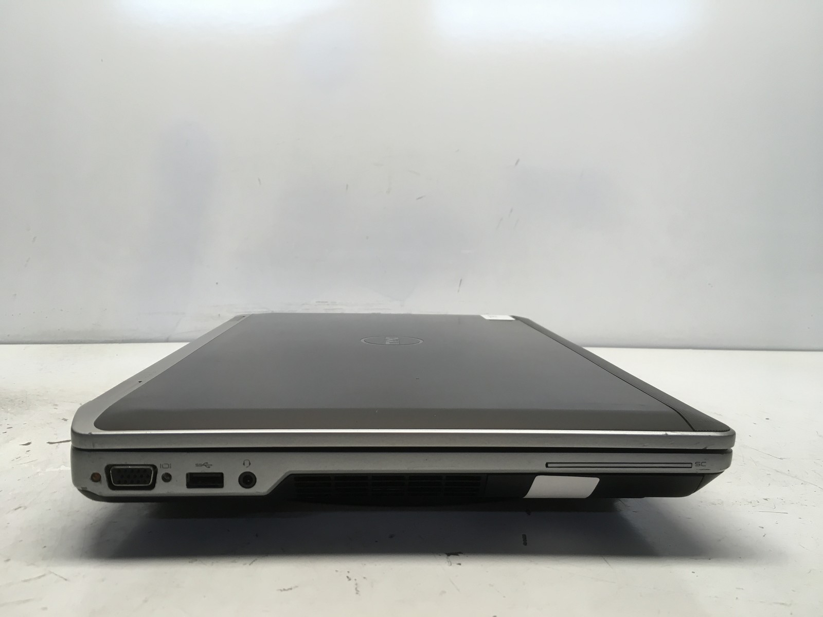 Dell Latitude E6530 Intel i5-3230M 2.6GHz 8 GB NO HDD No Batt