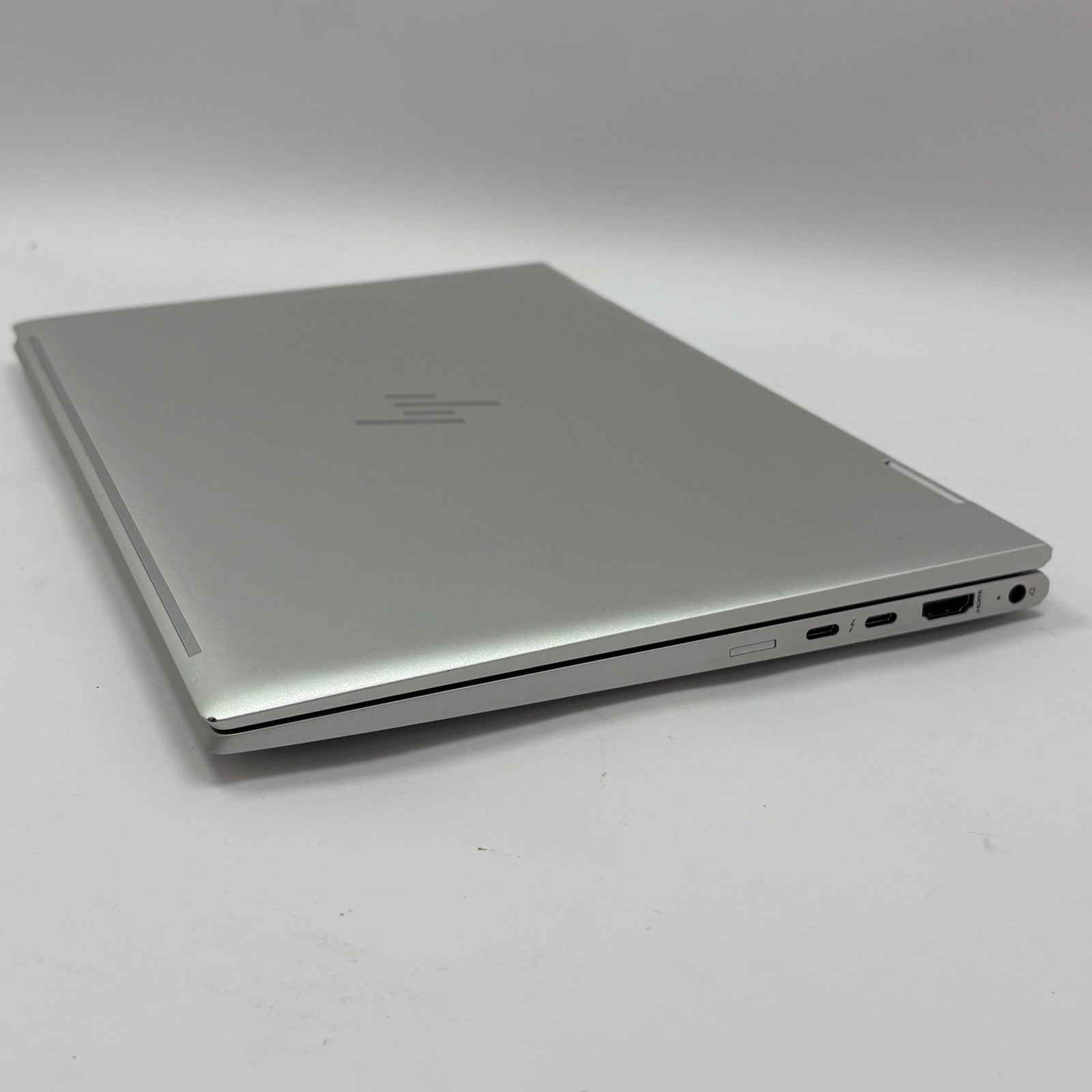 HP EliteBook x360 830 G8 14.4″ i5-1135G7 2.4GHz 16GB RAM 256GB SSD