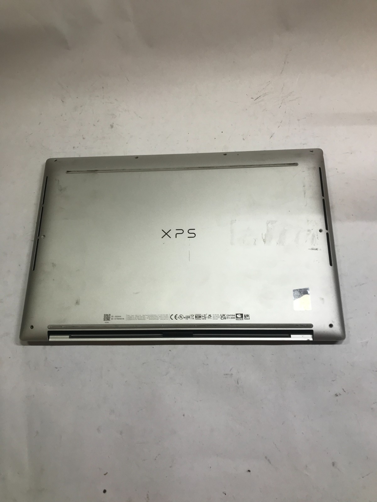 Dell XPS 14 9440 14″ Intel Core Ultra 7 155H 32GB RAM RTX 4050 NO SSD For Parts