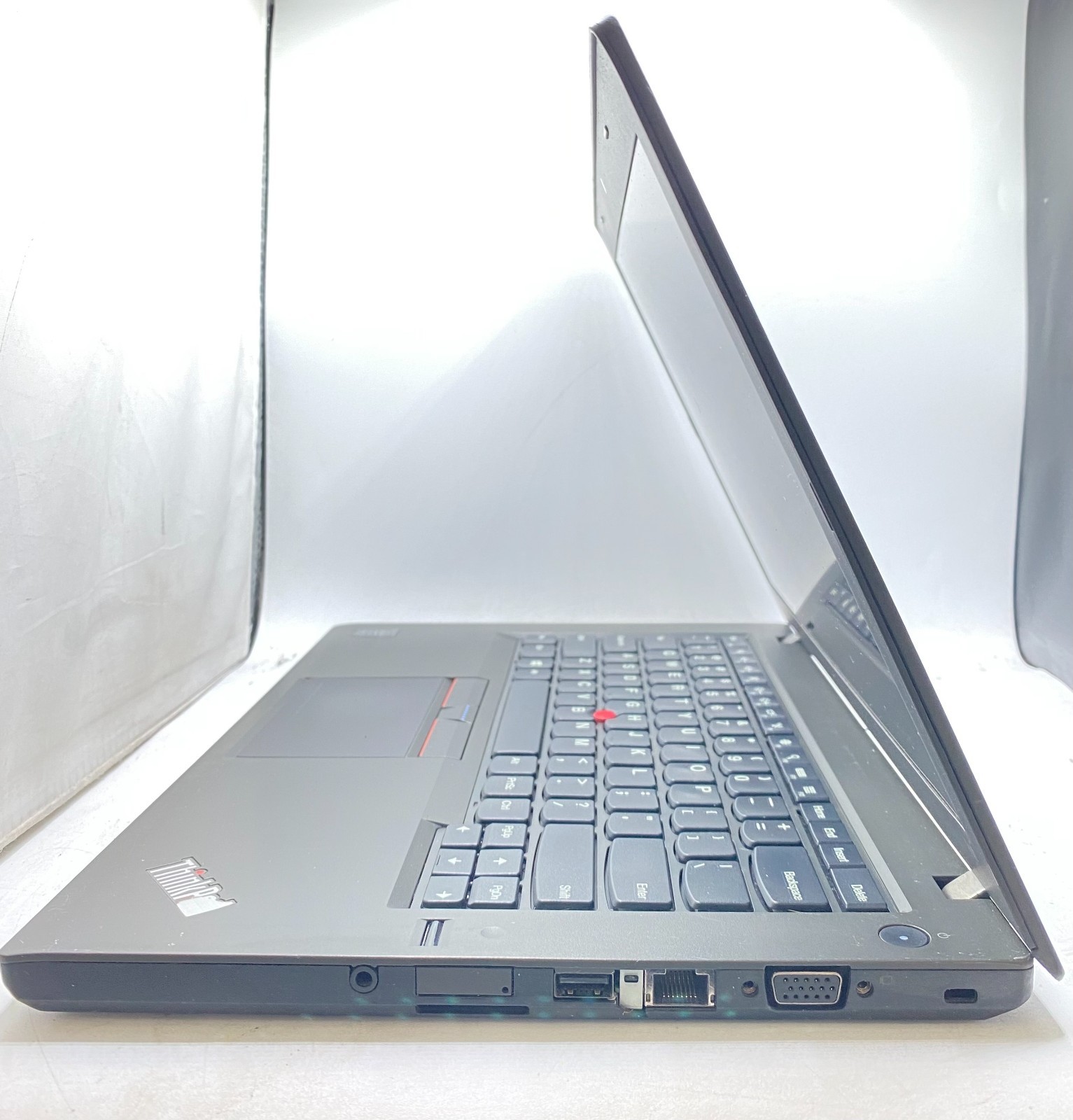 Lenovo ThinkPad T450 14″ Laptop Intel Core i5-5300U 2.30GHz 8GB 256GB SSD