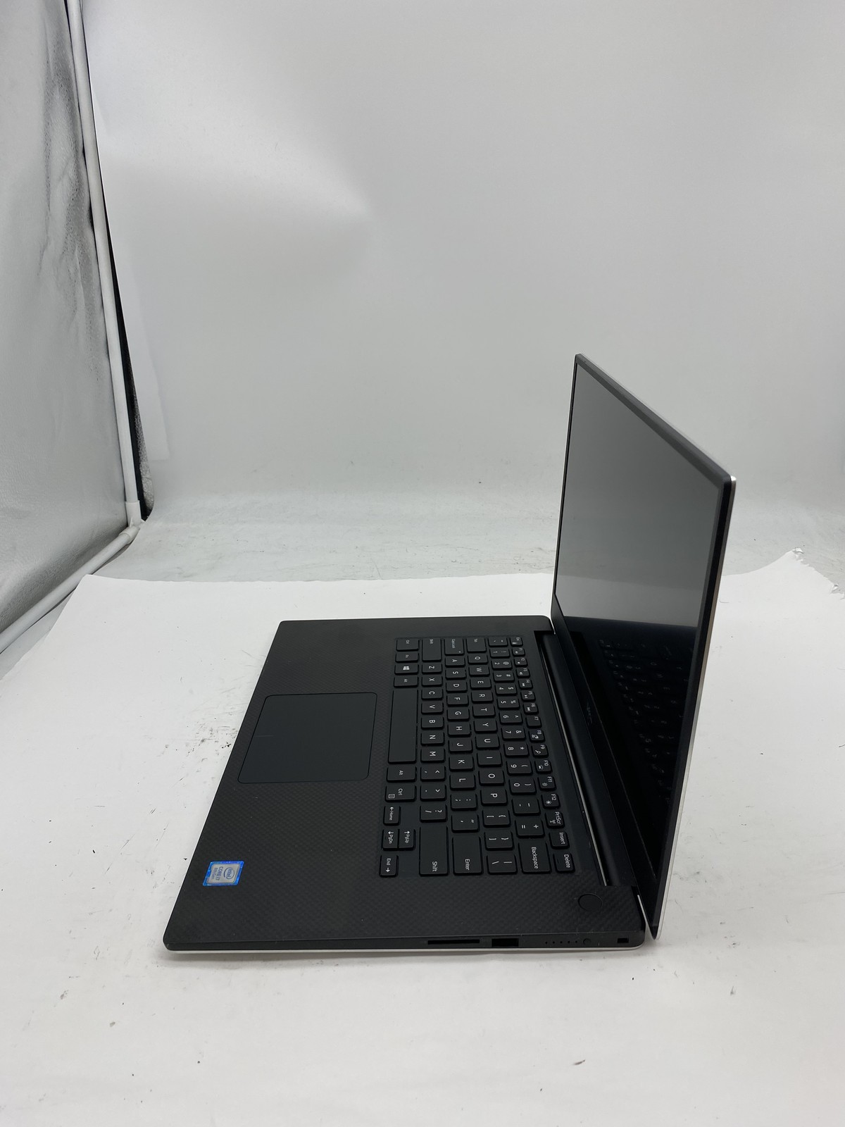 Dell XPS 15 9570 Laptop Core i7 8750H 2.2GHz 16GB RAM 240GB SSD W11P 1050Ti