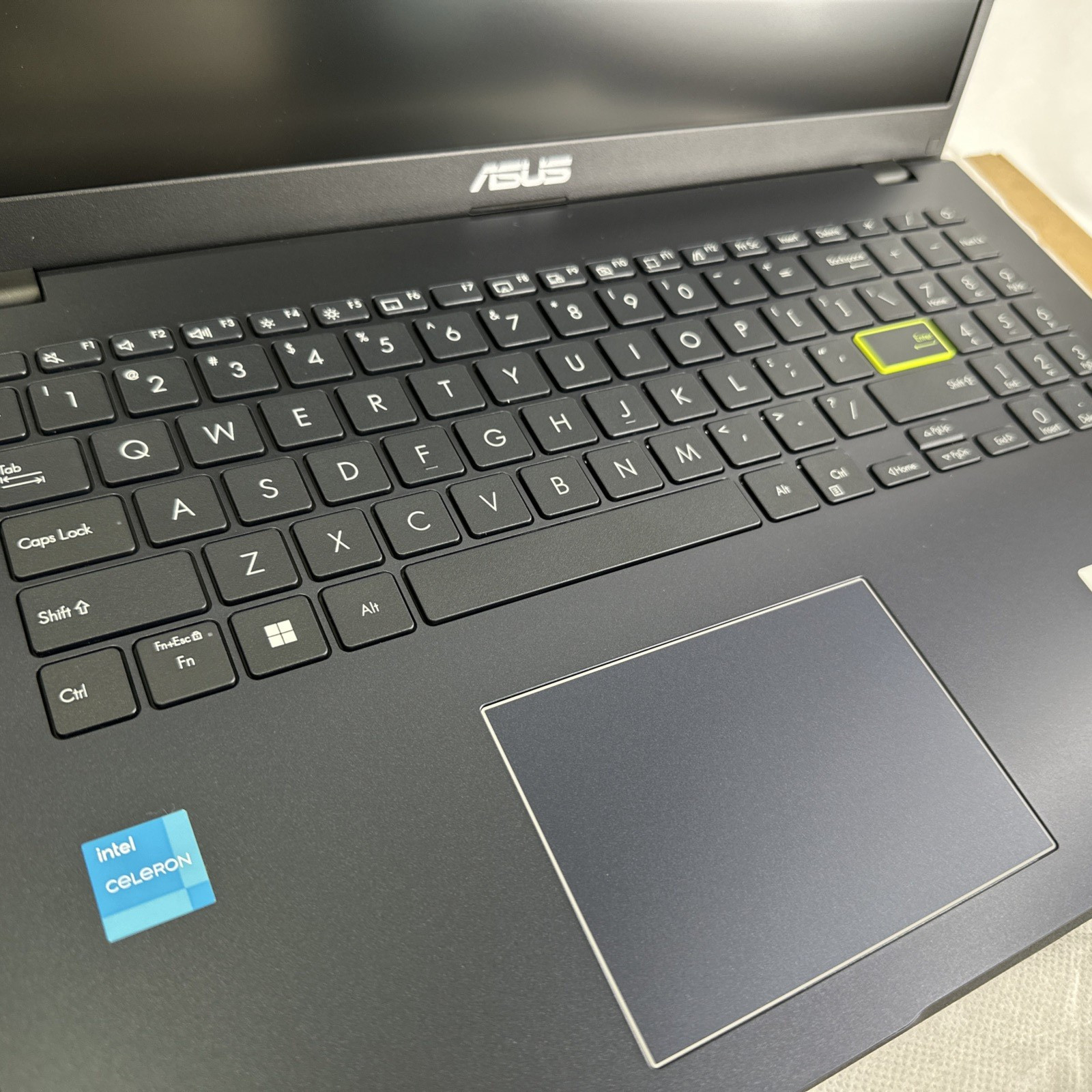 ASUS 15.6” Vivobook Slim Laptop (L510KA-ES04) N4500 DualCore, 4GB 128GB New Open