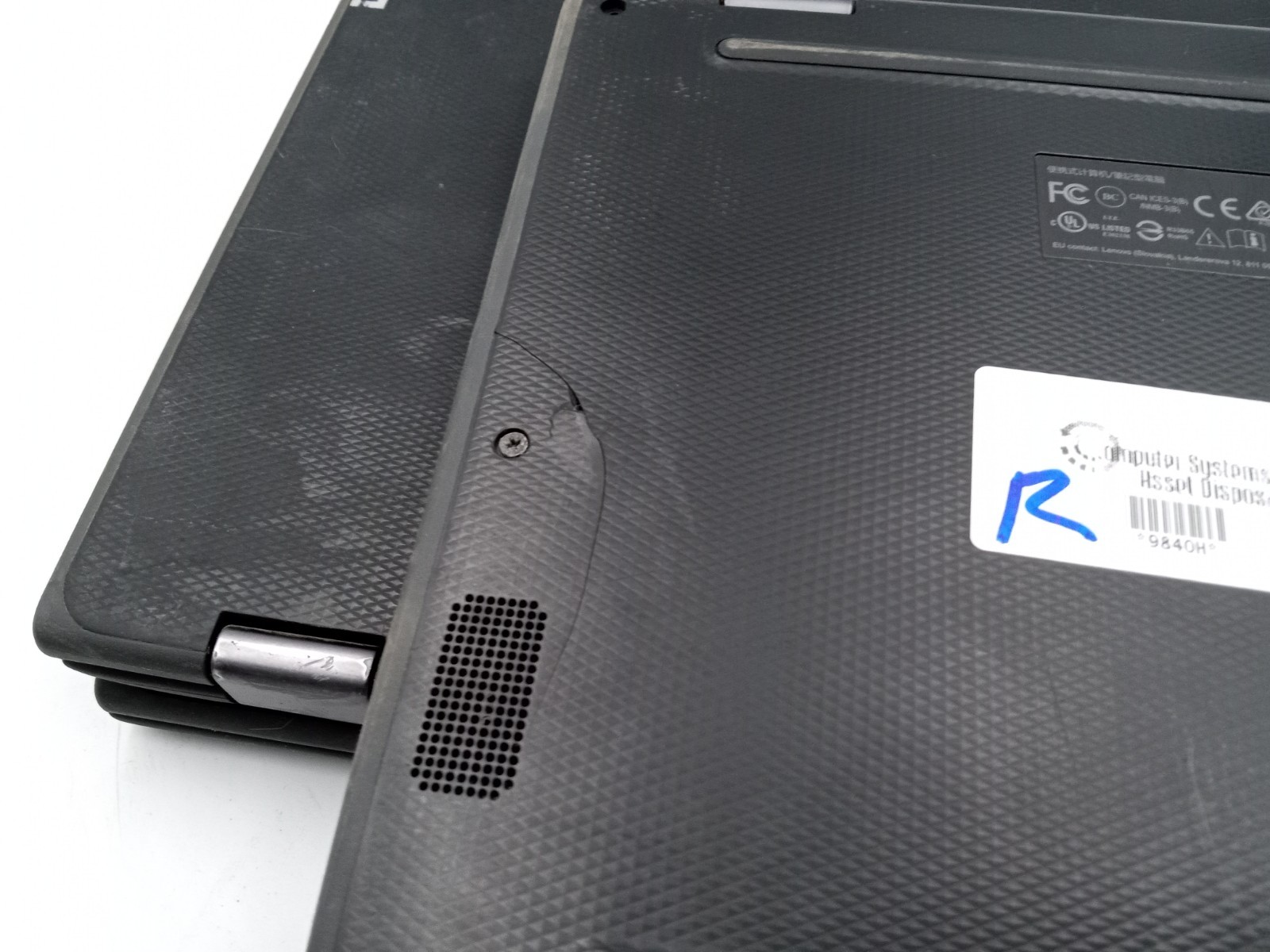 Lot of 9 – Lenovo 300e 11.6″ 2in1 Chromebooks – FOR PARTS – VARIOUS ISSUES -RR