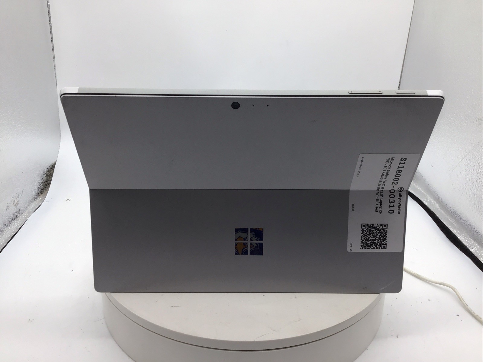 Microsoft Surface Pro 1796 12.3″ Laptop i5-7300U 8GB RAM 256GB SSD Win11P Used