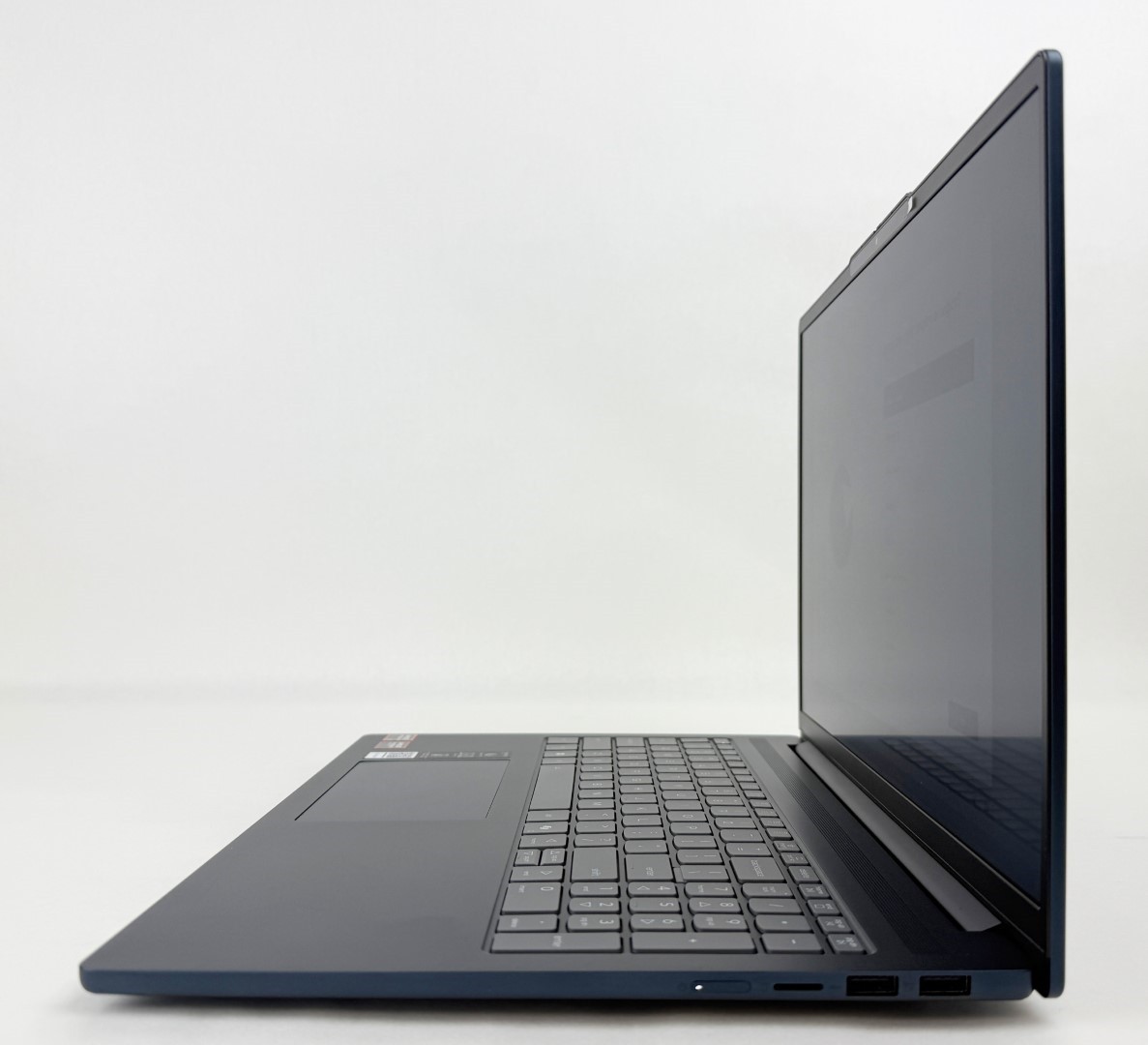 Lenovo IdeaPad Slim 5 16AKP10 16″ WUXGA Touch Ryzen AI 7 350 16GB 1TB SSD W11H