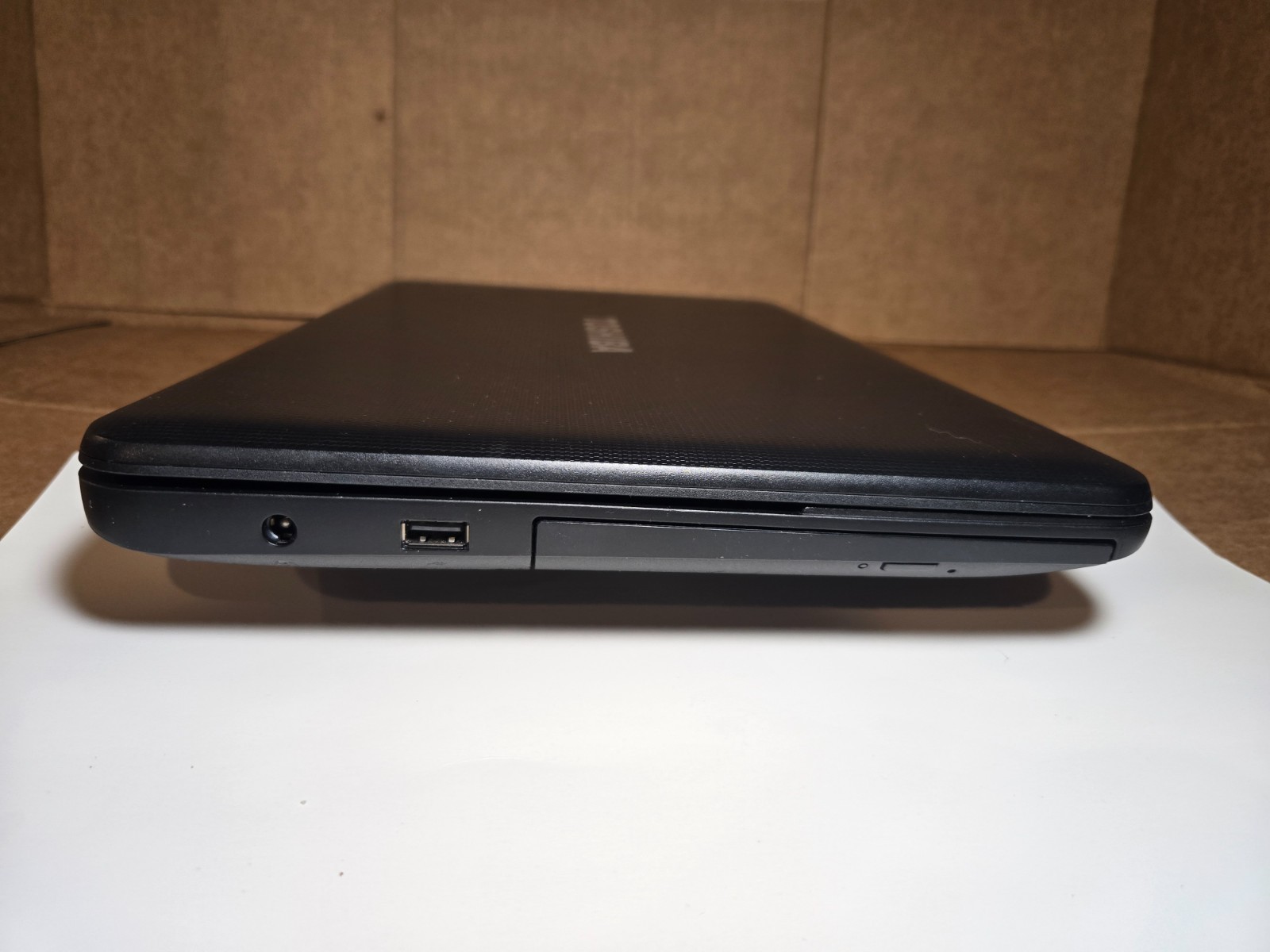 Toshiba Satellite C850- Intel 8GB DDR3 320Gb Laptop Computer