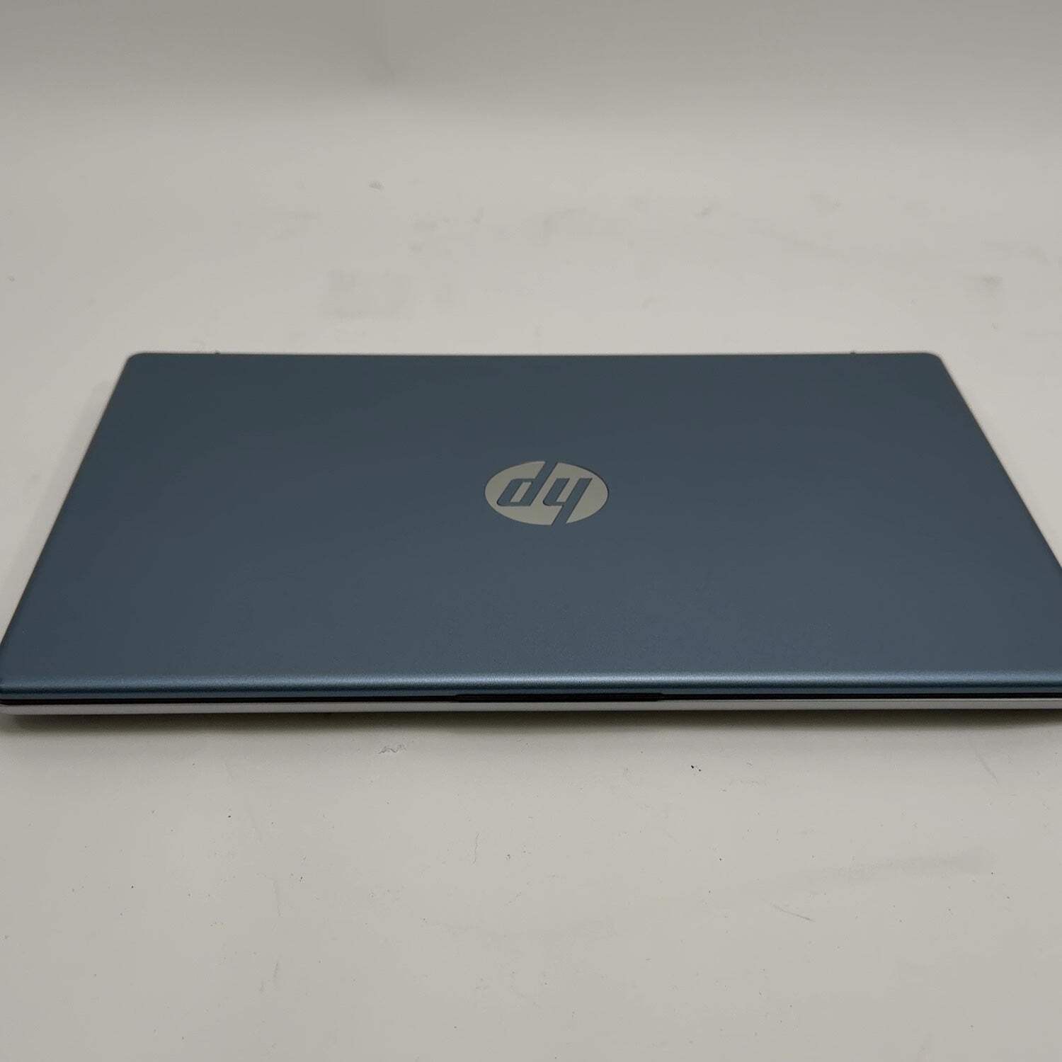 HP Laptop 14-EM0002WM 14″ Athlon Silver 7120U 2.4GHz 4GB RAM 128GB SSD