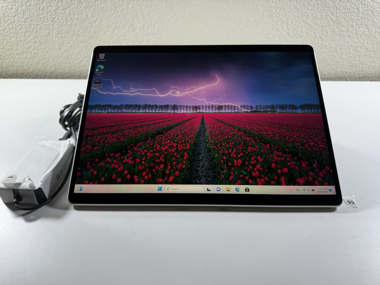 Microsoft Surface Pro 8 (1982) i5-1145G7 – 16GB RAM – 256GB 120Hz – Win 11 Pro