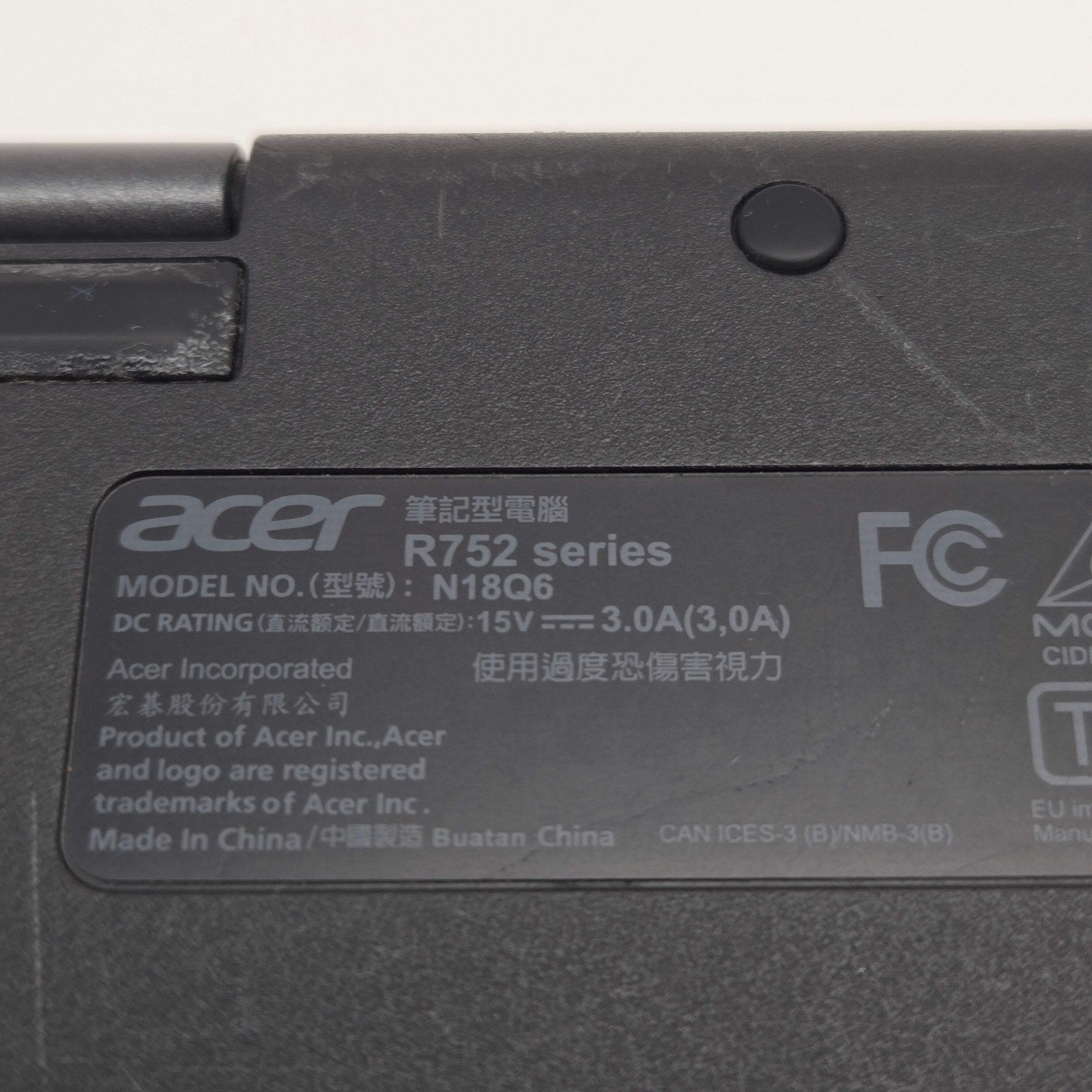 Acer Chromebook R752 Series N18Q6 11″ 32GB 4GB RAM – Cracked Screen Bad Battery