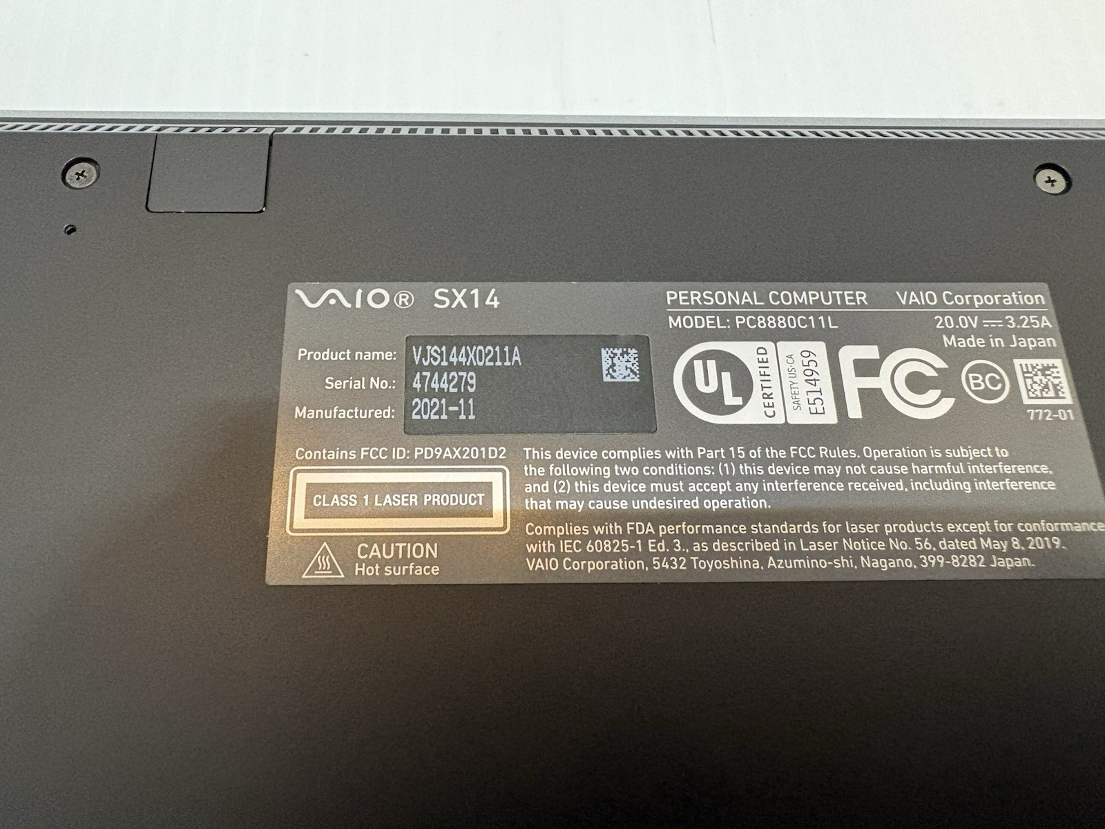 SONY VAIO SX14 i7-11th Gen 256GB SSD 16GB RAM 14-inch Screen Laptop Windows 11
