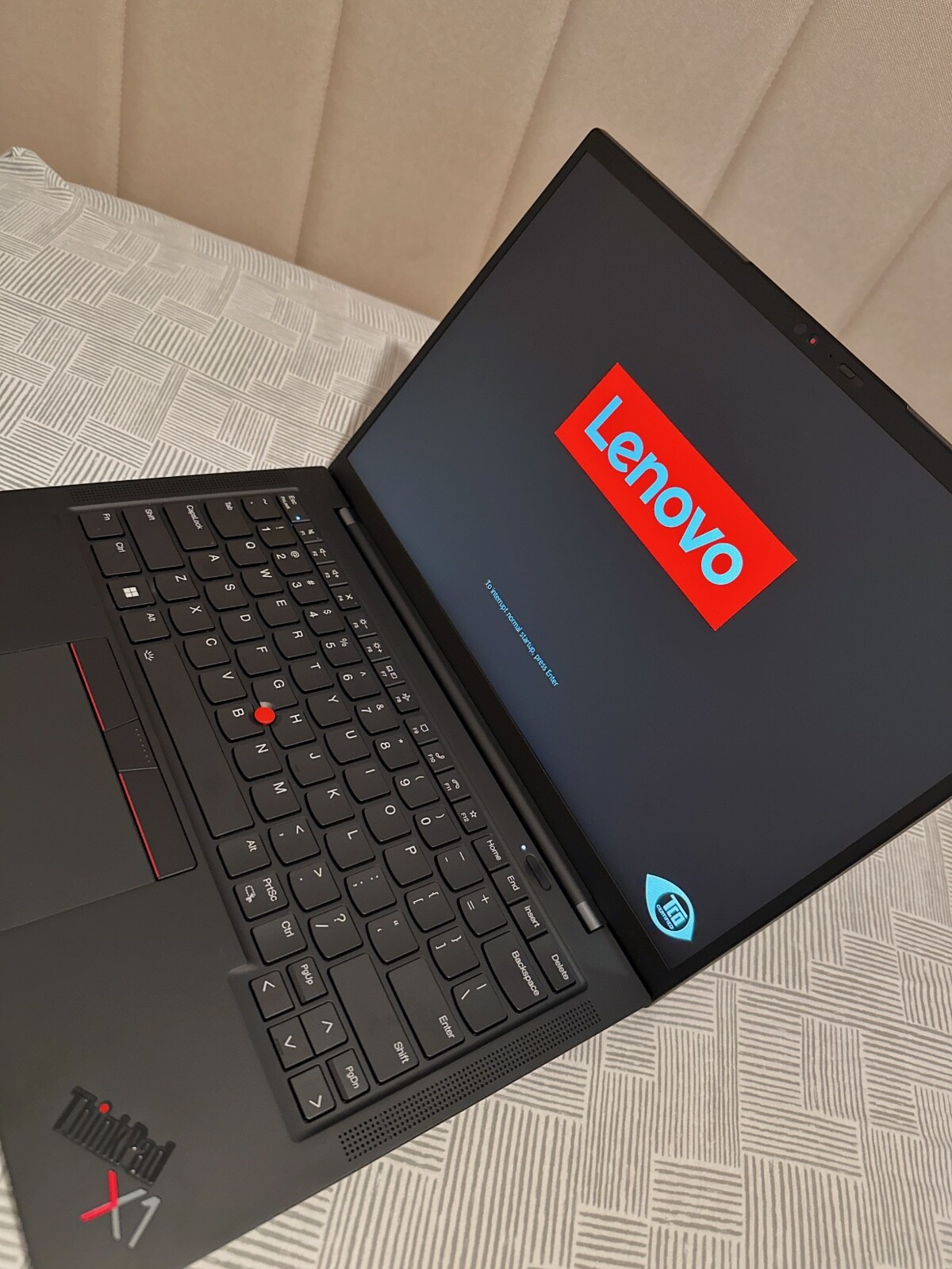 Lenovo ThinkPad X1 Carbon Gen 11 14” (512GB SSD Intel Core i7-1365U 3.9GHz 32GB