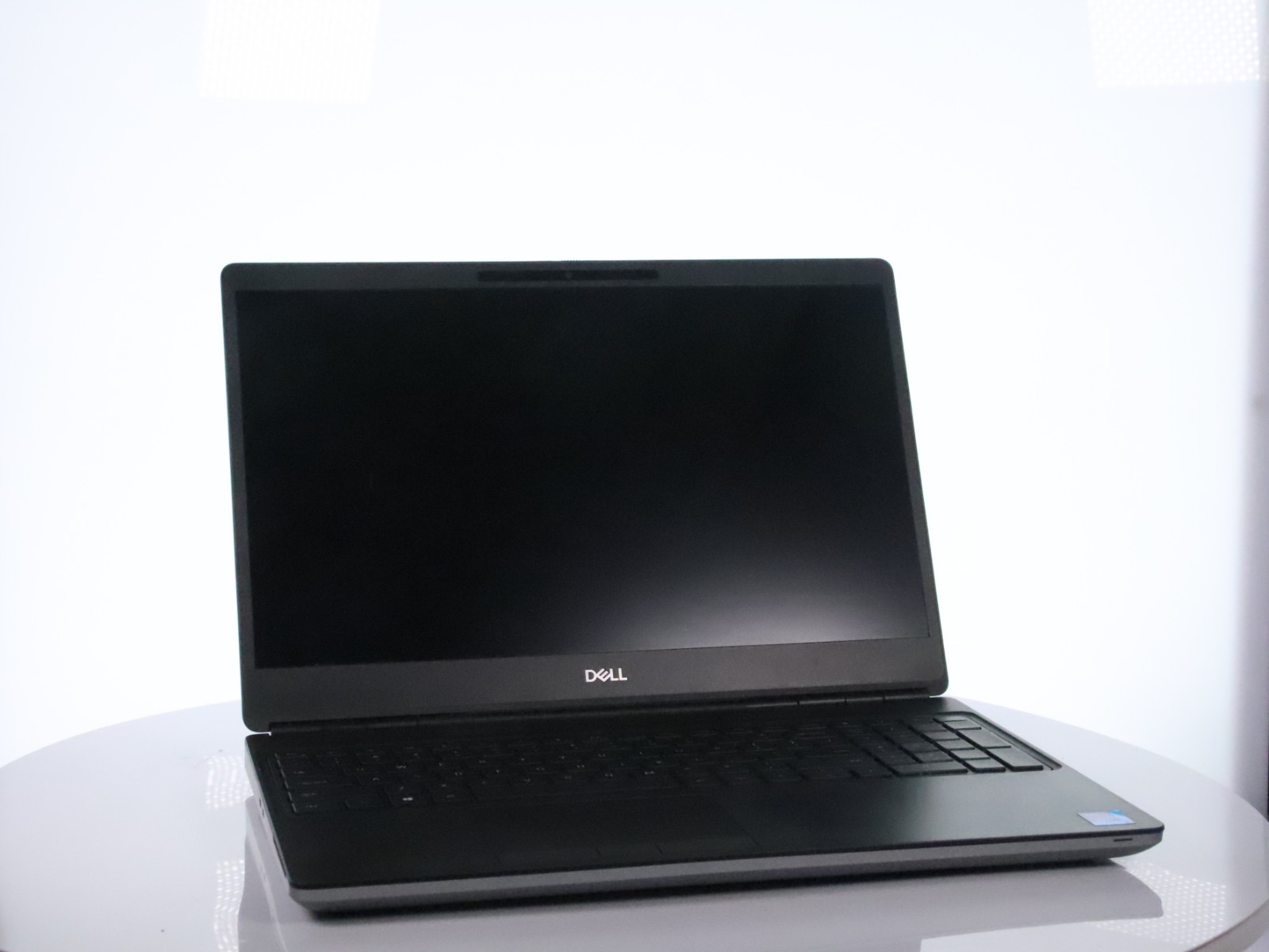 Dell Precision 7560 i7-11850H 32GB RAM 512GB NVMe 4GB NVIDIA T1200 W11P w/ AC