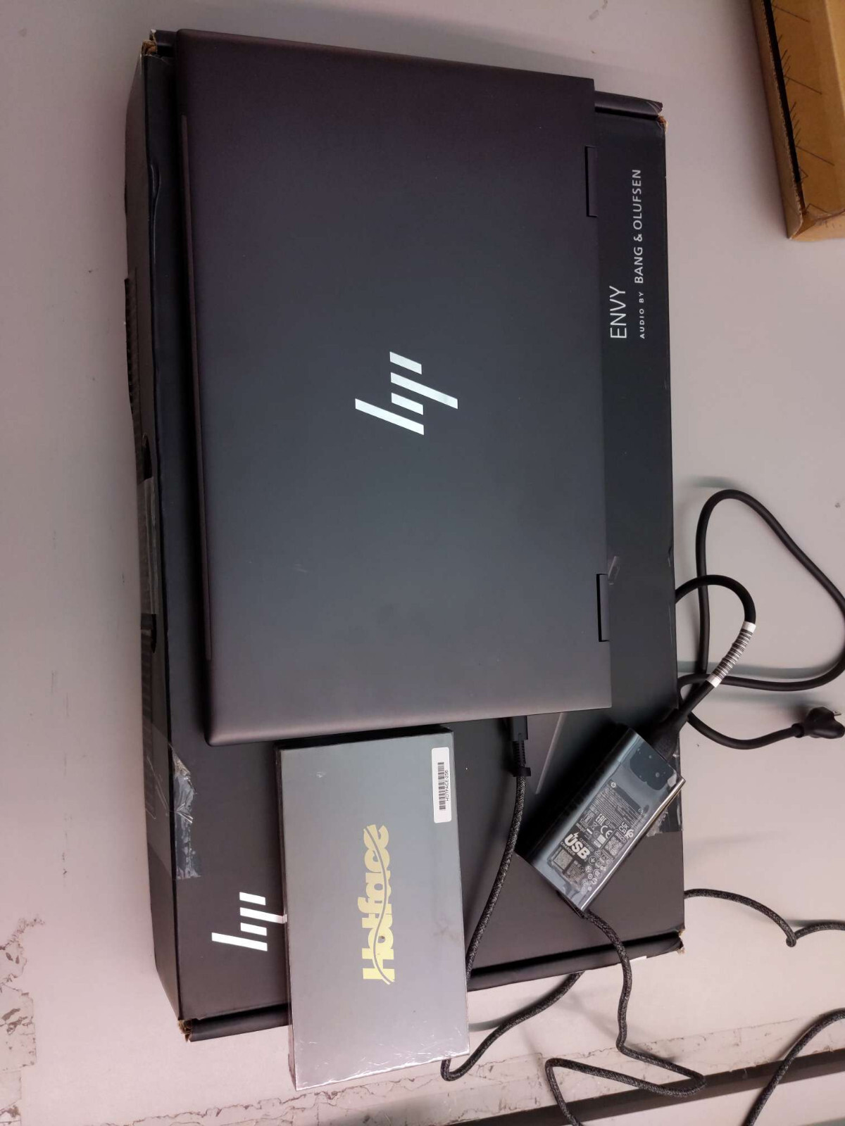 HP Envy x360 2-in-1 15.6” Touch Laptop MD Ryzen R5 5625U 8GB 512GB SSD Black