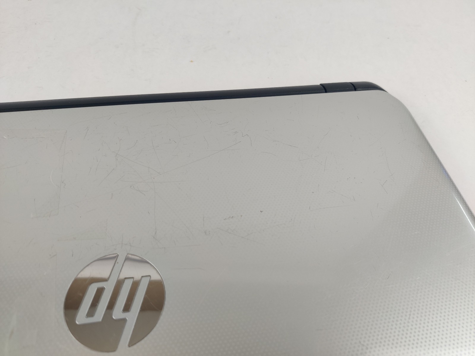HP 15-1271WM Laptop w/ Intel Pentium N3540 2.16 GHZ + 4 GB 500GB *BAD BATTERY*