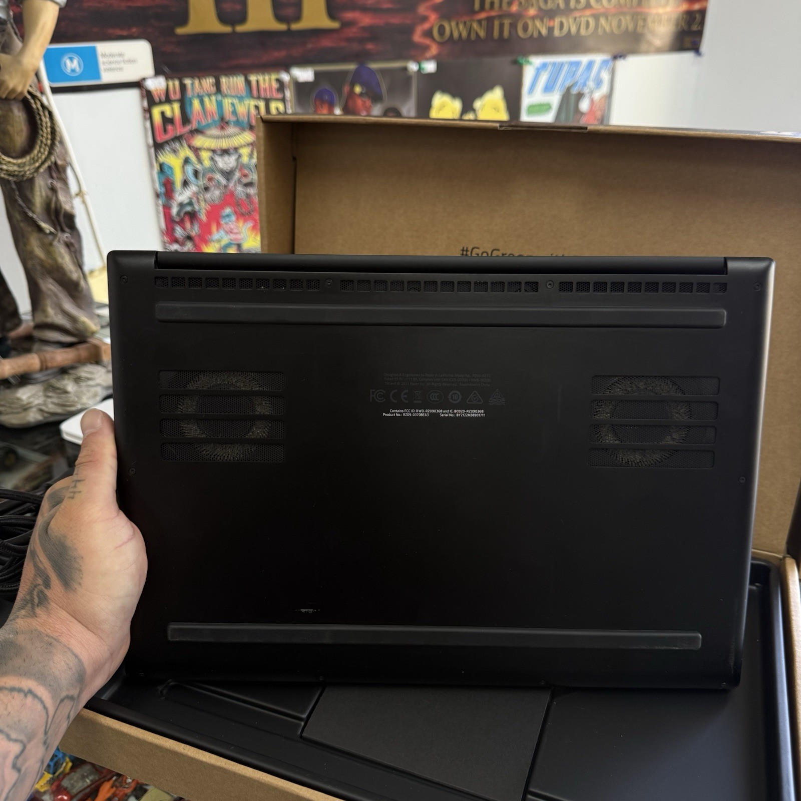 Razer Blade 14 1TB AMD Ryzen 9 5900HX Radeon Graphics 16GB Ram RZ09-0370 Laptop