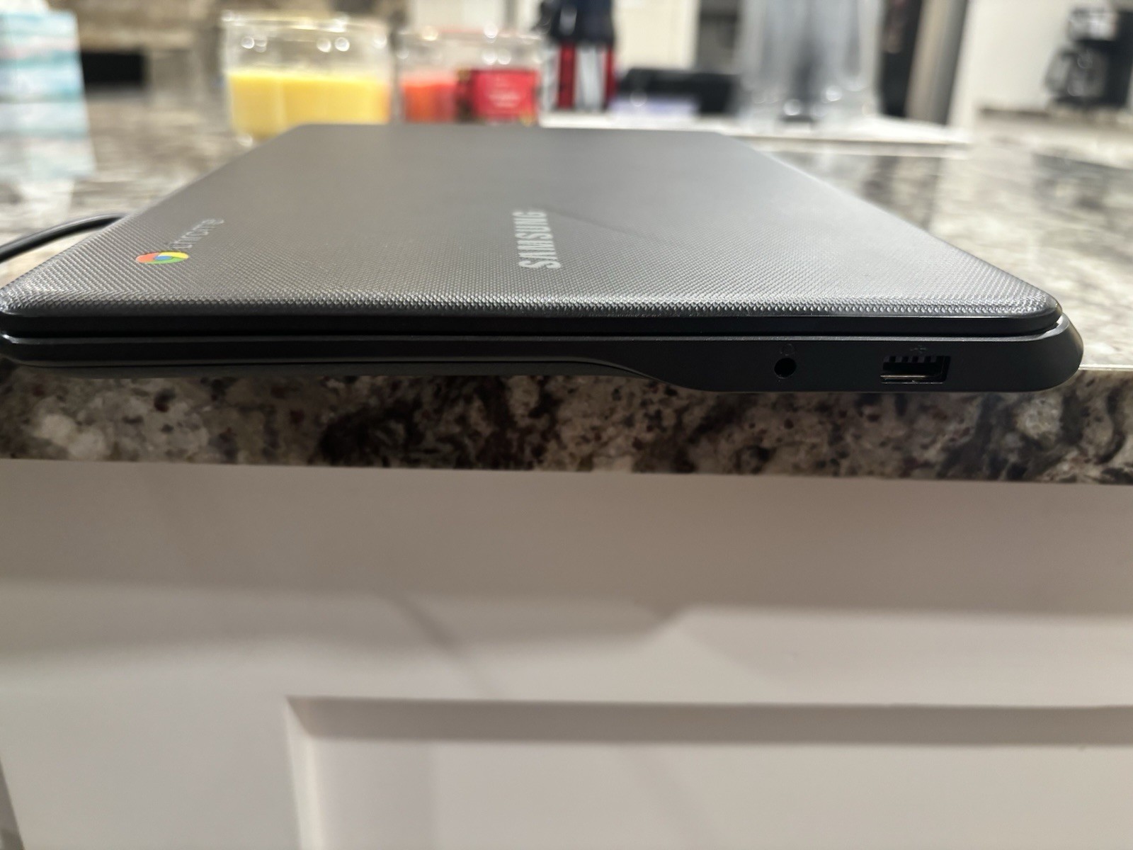 Samsung 11.6 Chromebook With/intel N3060 Up To 2.48GHz, 4GB Memory, Bluetooth