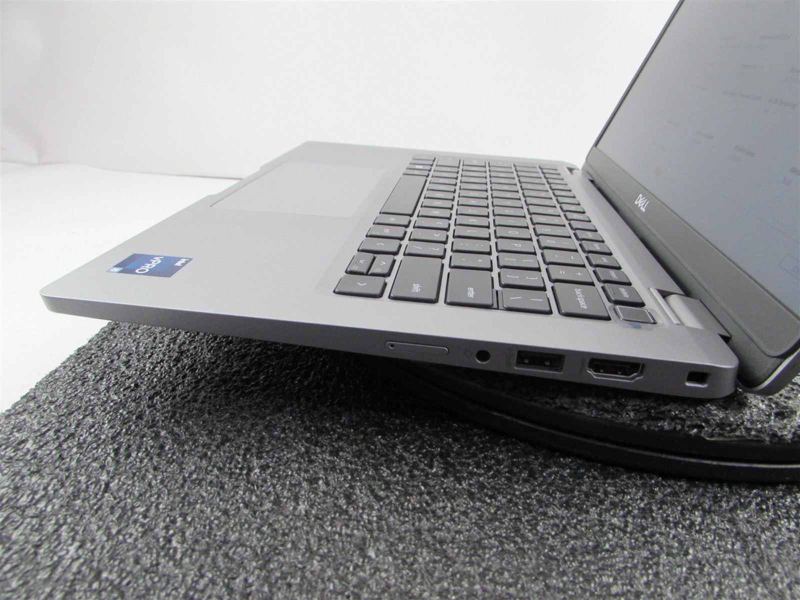 DELL LATITUDE 5330 FHD TOUCHSCREEN I5-1245U 10 CORE 512GB SSD 16GB RAM NO O.S