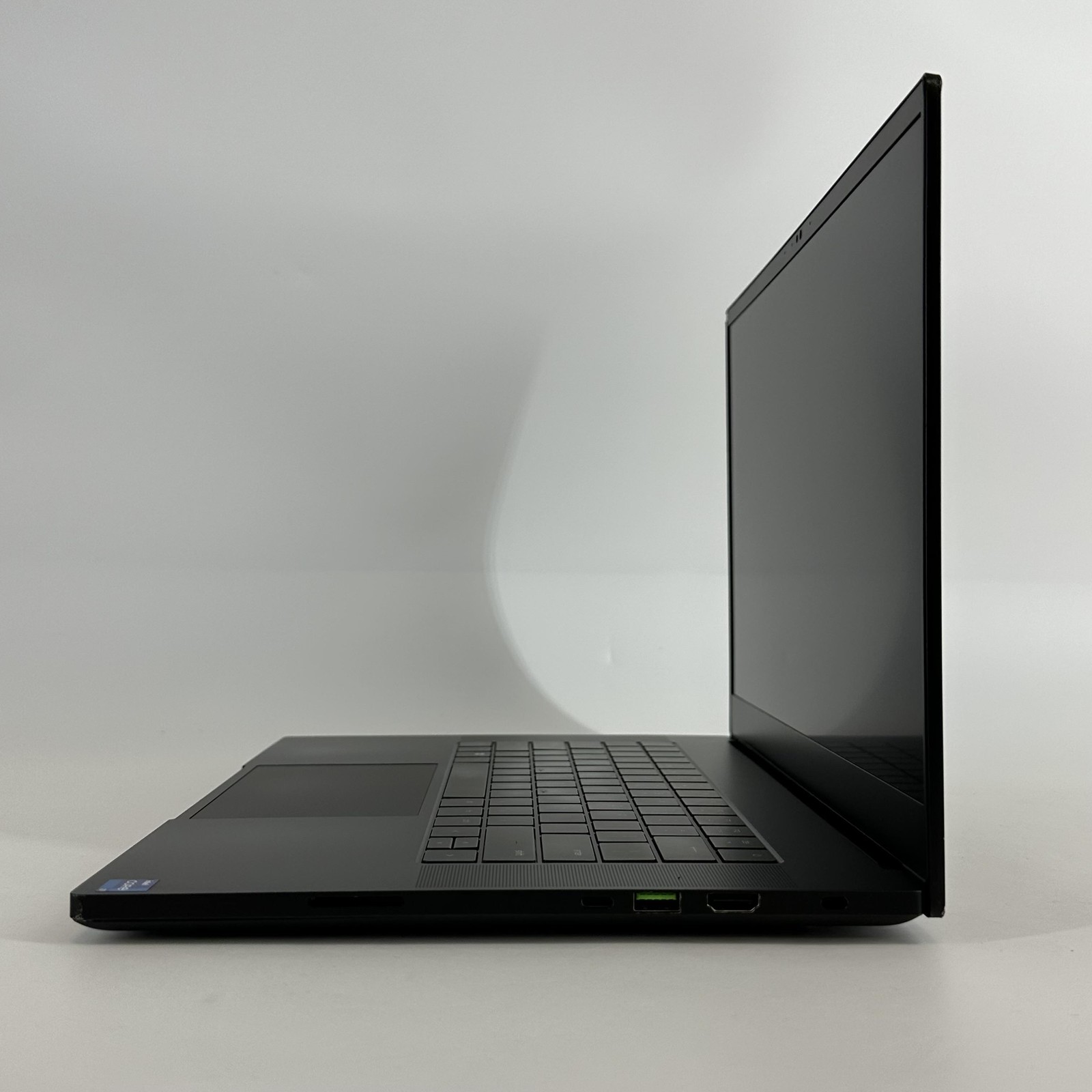Razer Blade 15 240Hz 2K 2.4 GHz i7-12800H 32GB 1TB SSD RTX 3080 Ti BENT FRAME